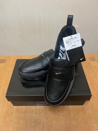 SWDC × Nike Women's Air Max Phenomena "Black/Metallic Silver"