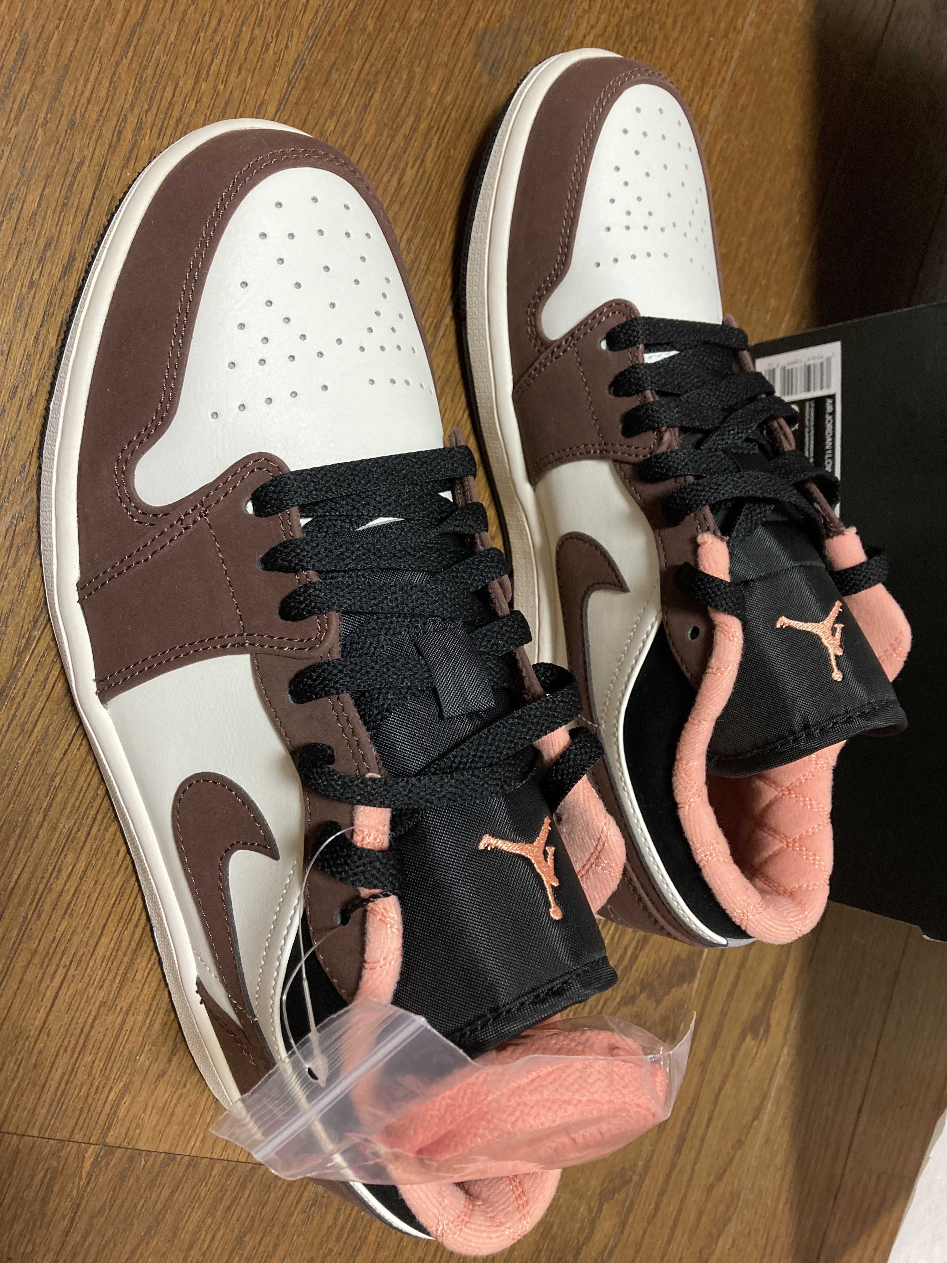Nike Air Jordan 1 Low SE "Light Chocolate" / "Mocha Brown"