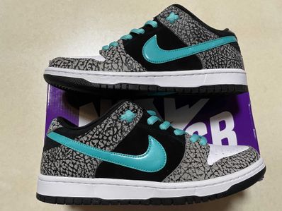 Nike SB Dunk Low "Elephant/Safari"