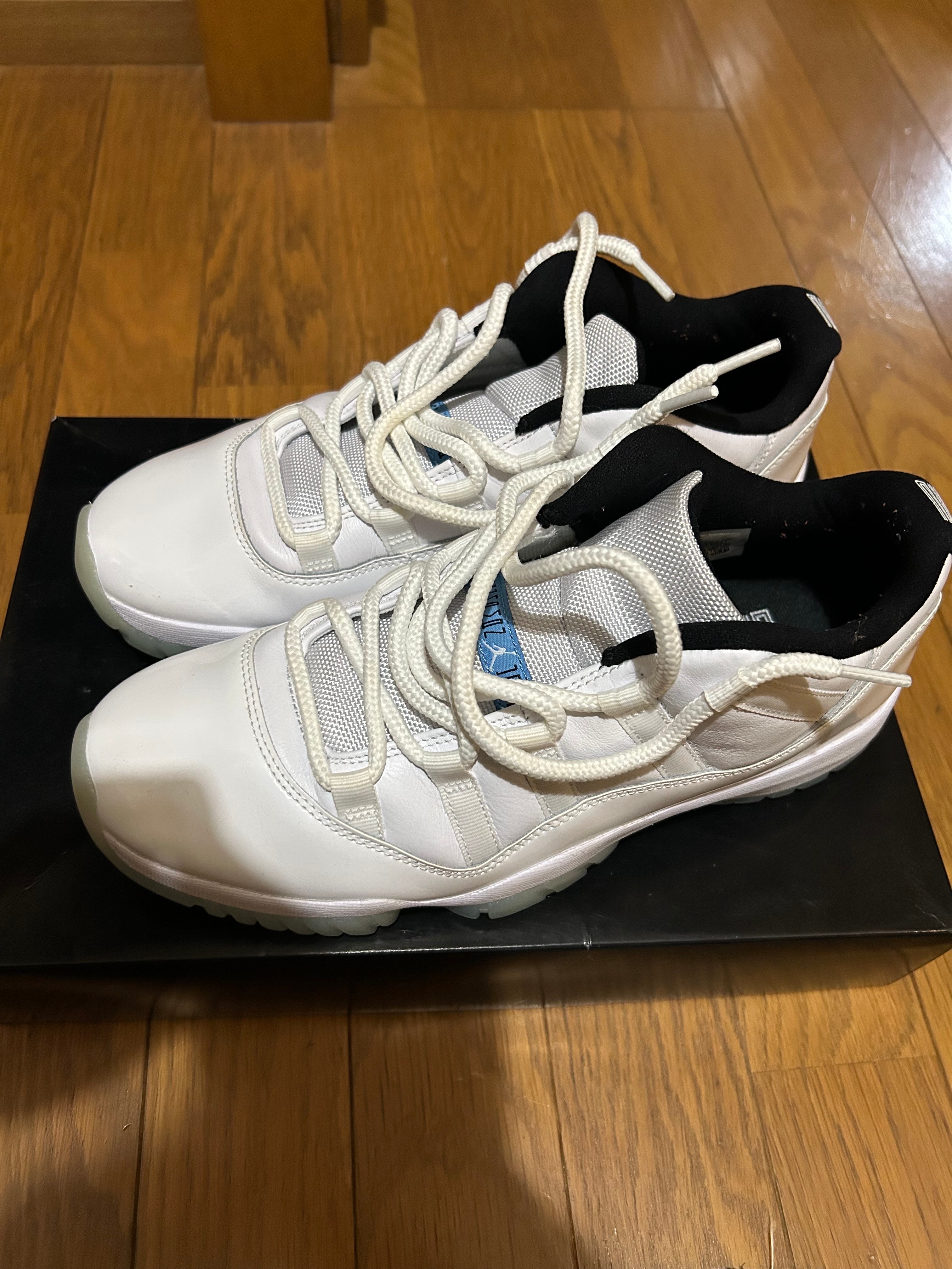 Nike Air Jordan 11 Low "Legend Blue"