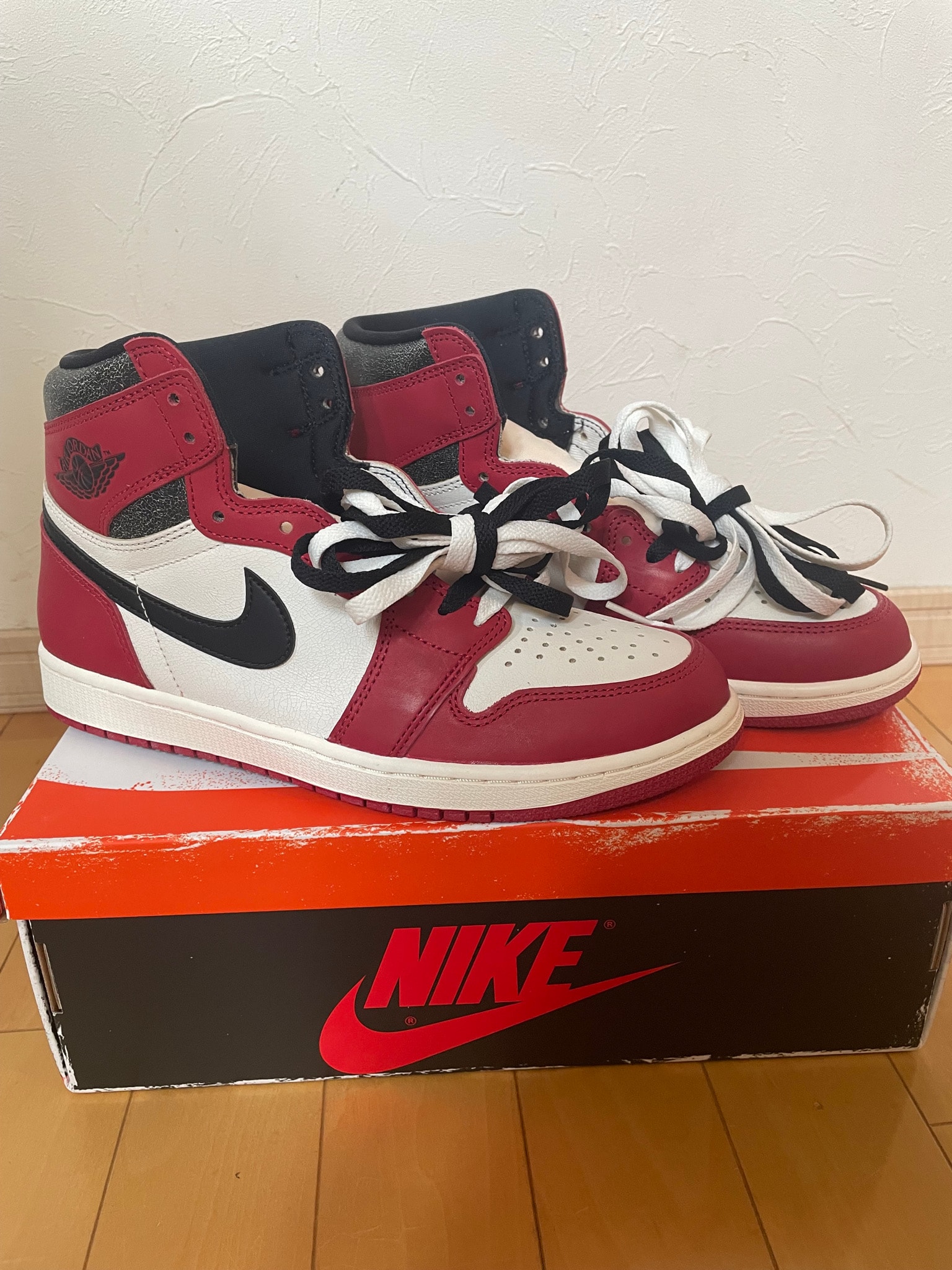 Nike Air Jordan 1 High OG "Lost & Found/Chicago"