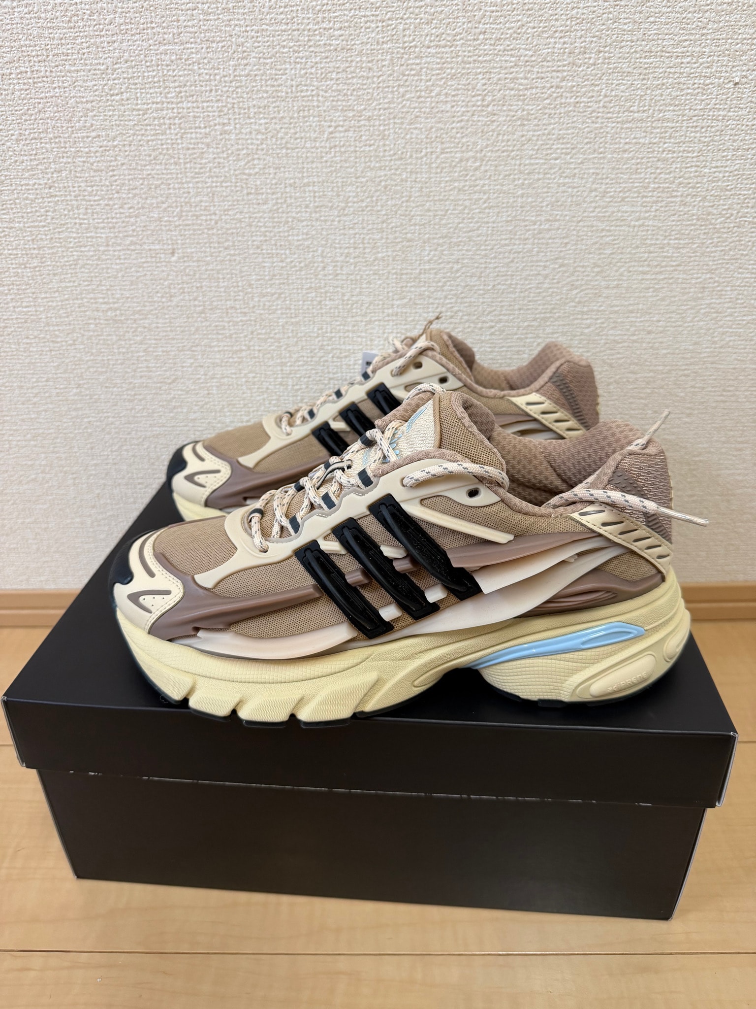Pharrell Williams × adidas Adistar Jellyfish "Crystal Sand"