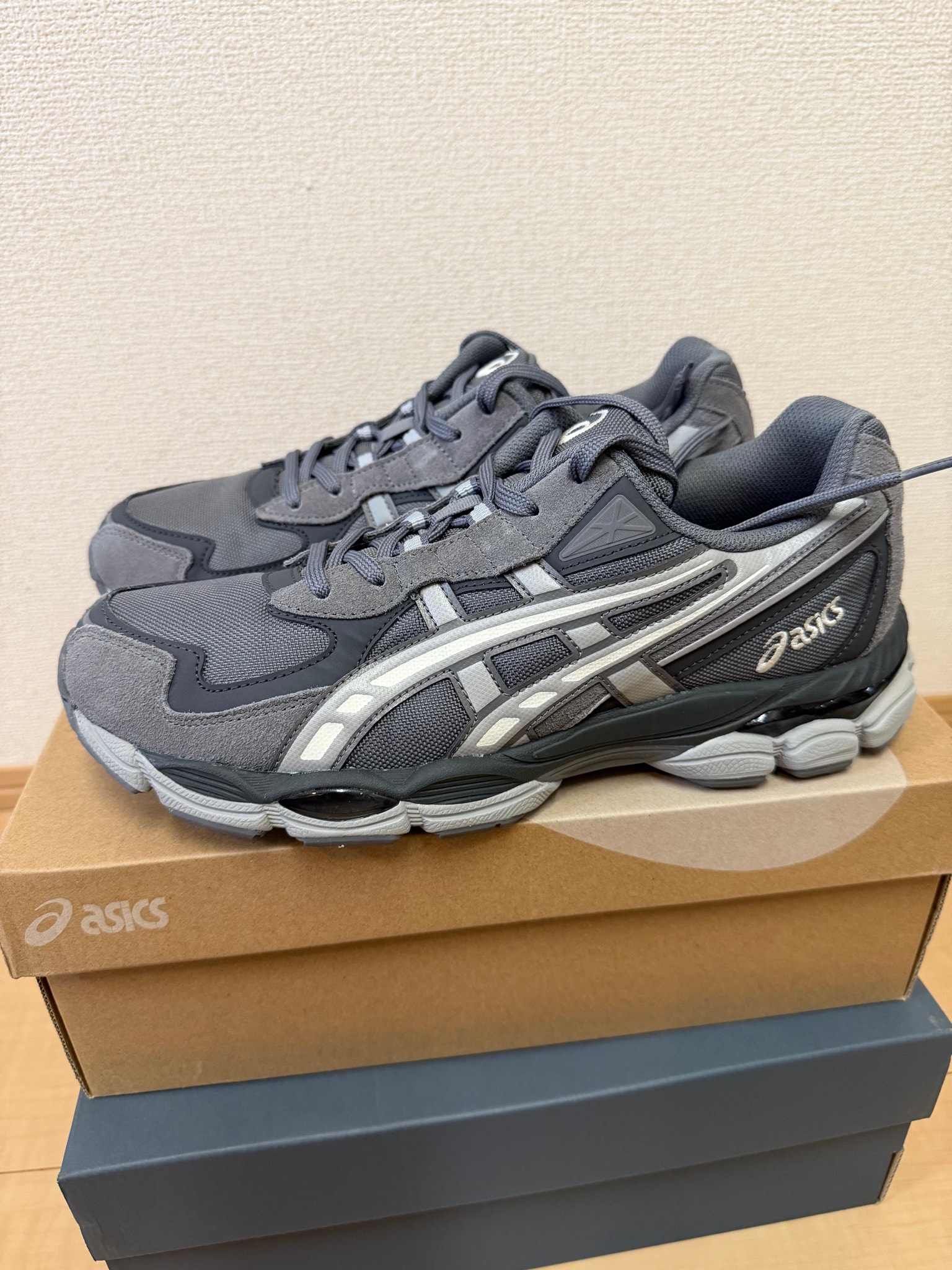 Asics Gel-NYC 2055 "Concrete/Carbon"