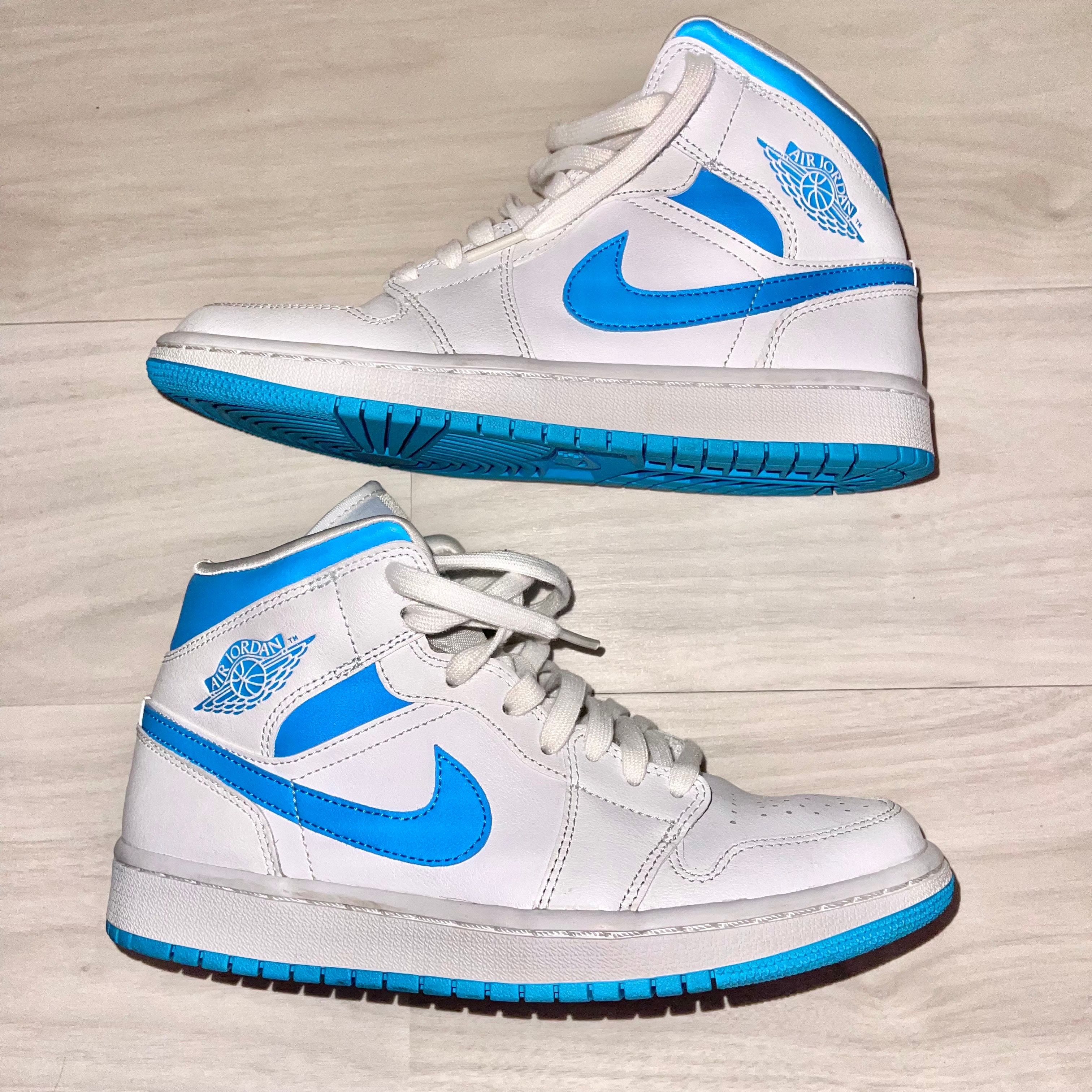 Nike Women's Air Jordan 1 Mid "UNC"