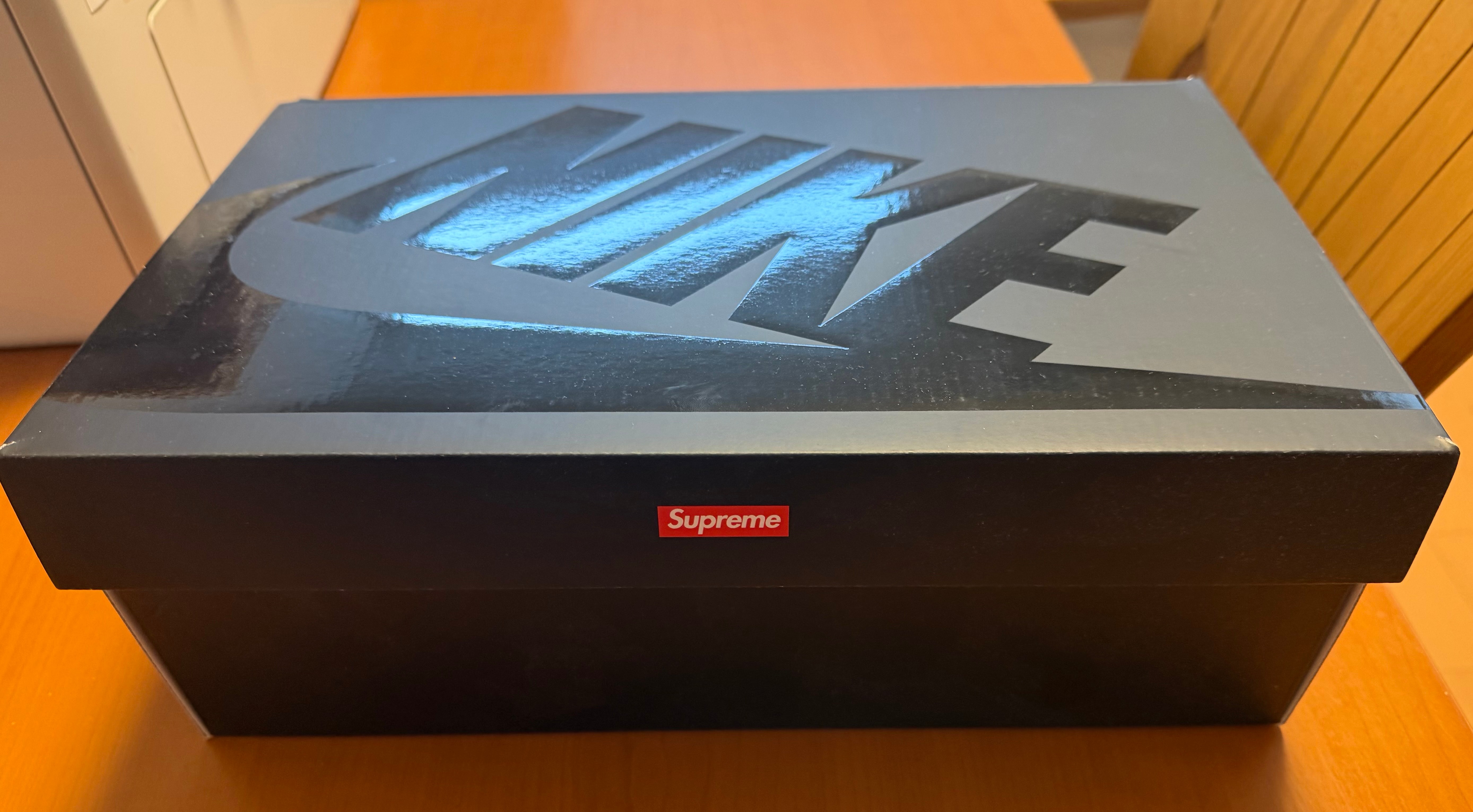 Supreme × Nike Clogposite SP "Black"