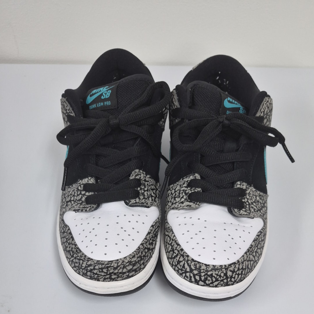 Nike SB Dunk Low "Elephant/Safari"