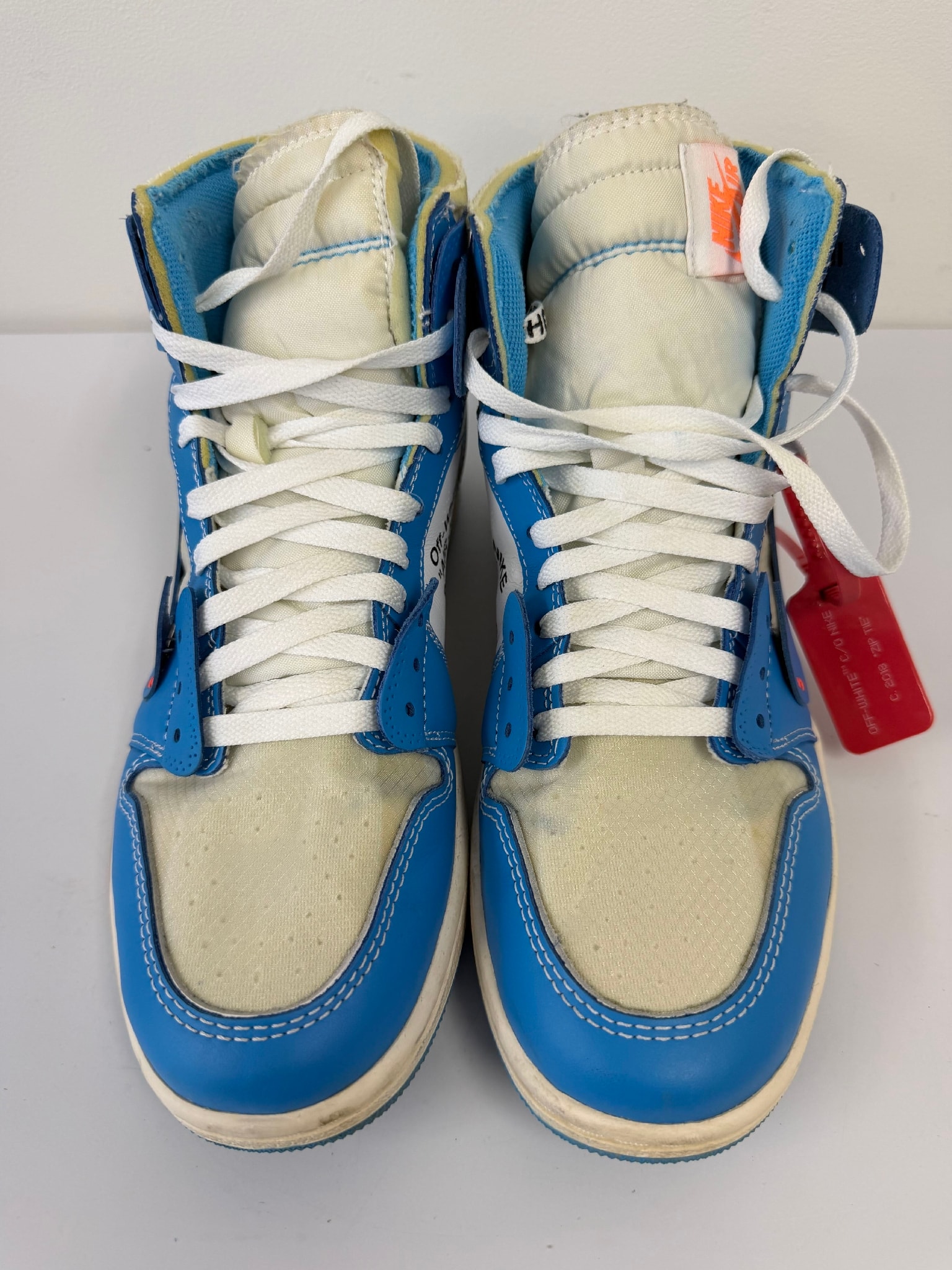 Off-White × Nike Air Jordan 1 High UNC "White/Dark Powder Blue"