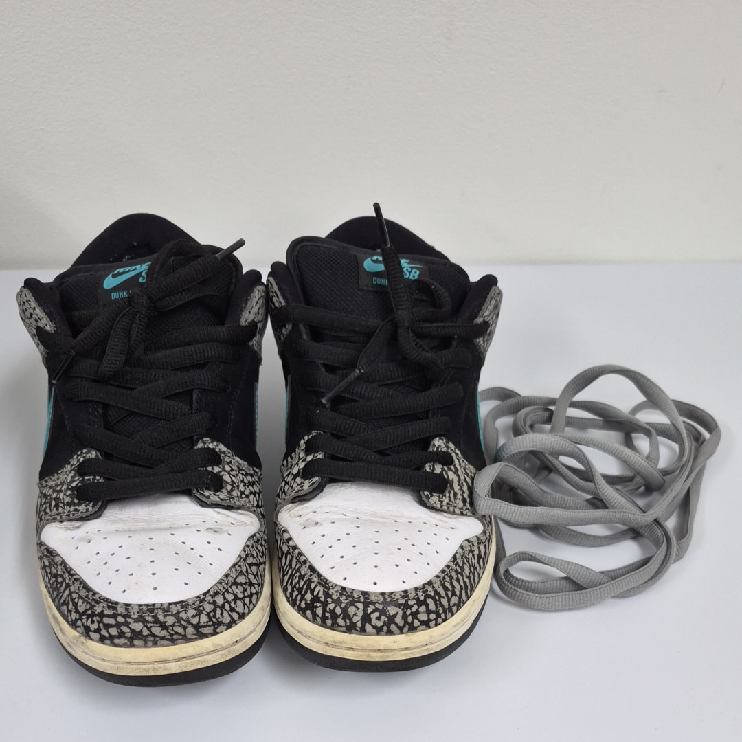 Nike SB Dunk Low "Elephant/Safari"