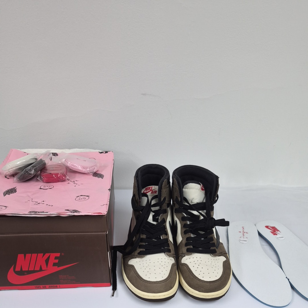 Travis Scott × Nike Air Jordan 1 Retro High OG TS SP "Sail/Dark Mocha"