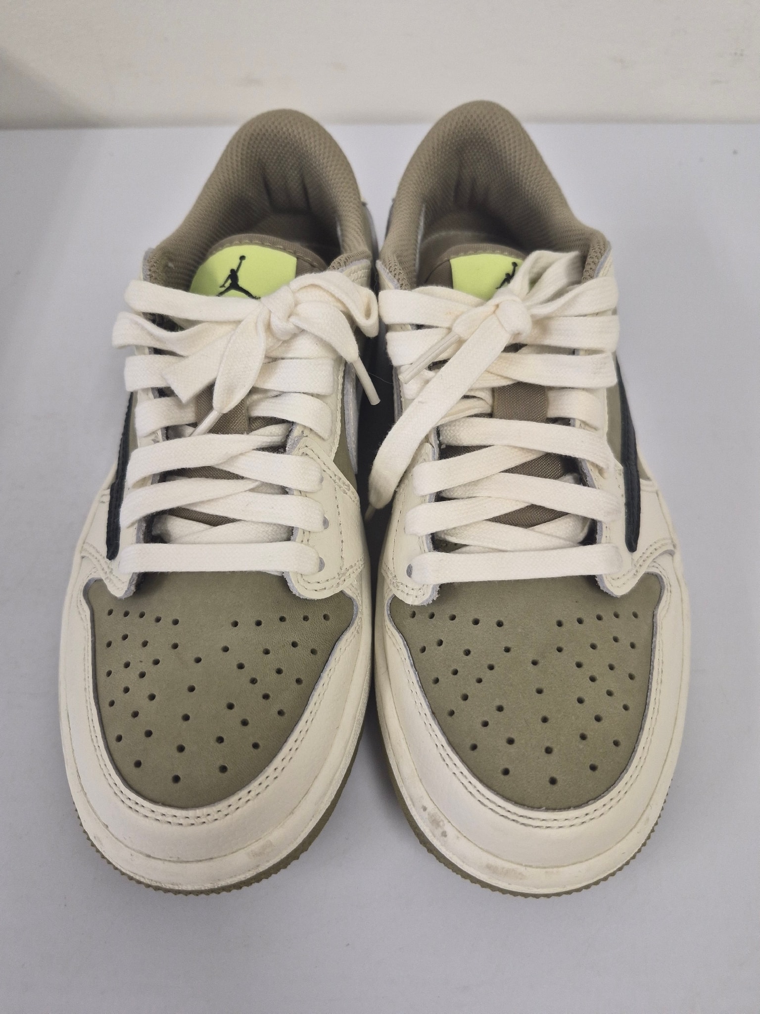 Travis Scott × Nike Air Jordan 1 Low Golf NRG "Neutral Olive"