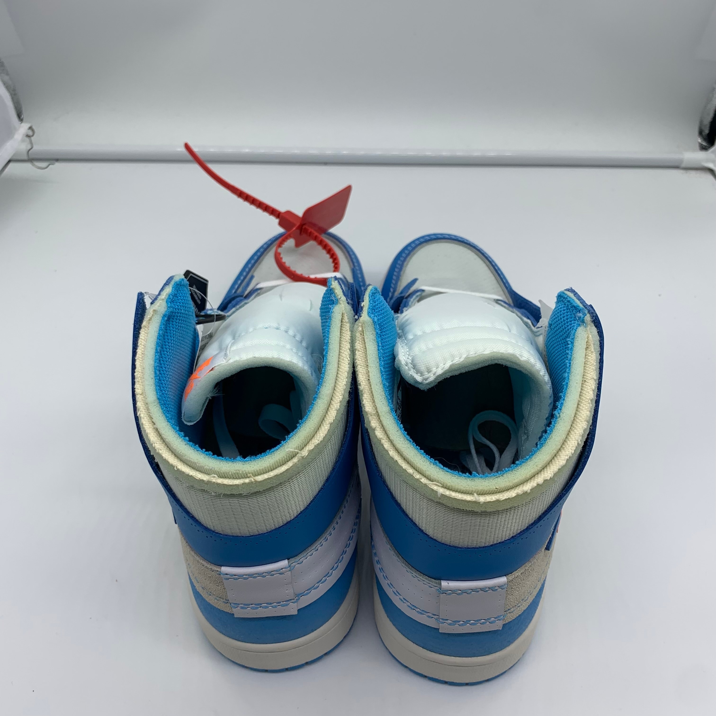 Off-White × Nike Air Jordan 1 High UNC "White/Dark Powder Blue"
