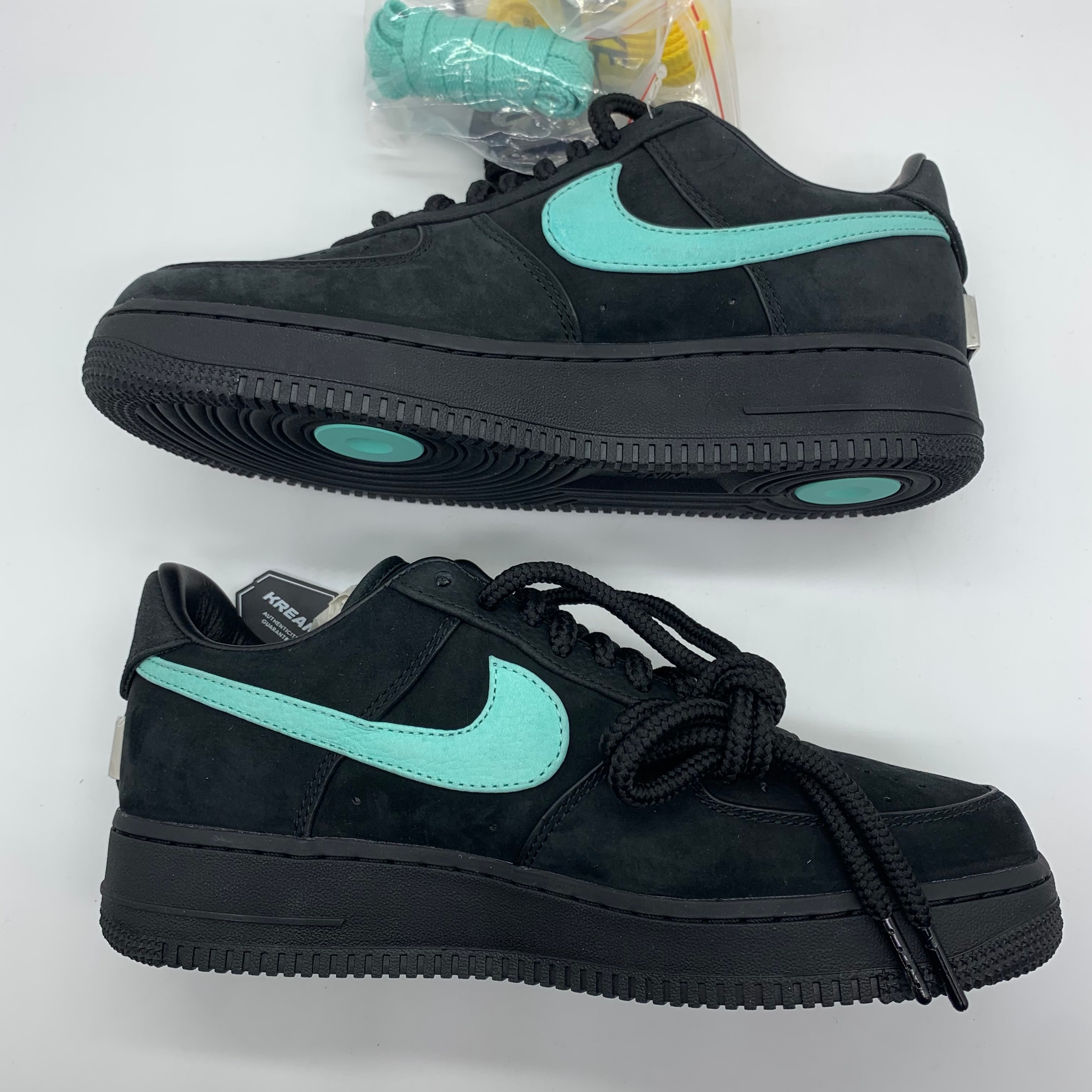 ティファニー × ナイキ エアフォース1 ロー "1837"