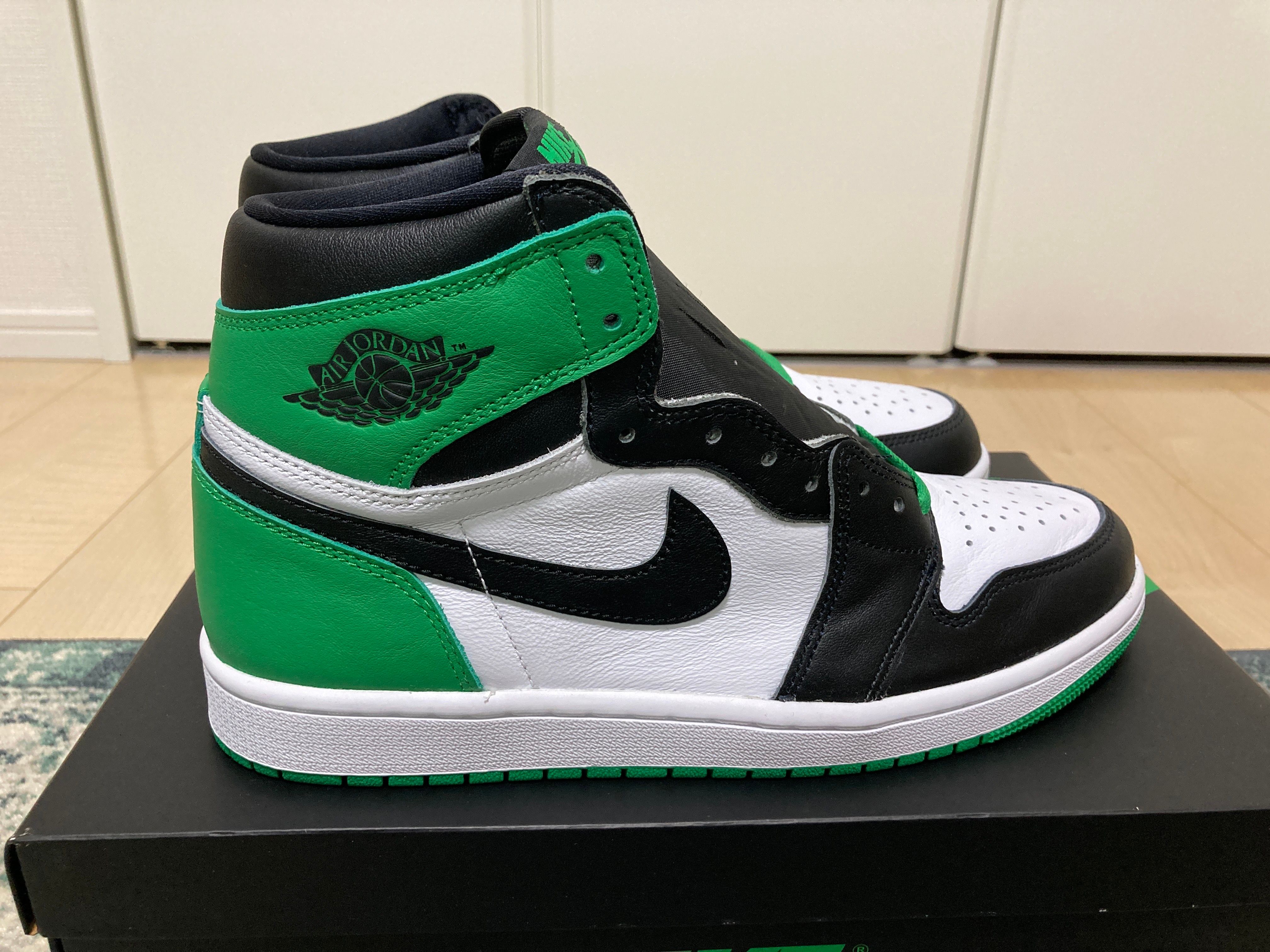 Nike Air Jordan 1 Retro High OG "Celtics/Black and Lucky Green" (2023)