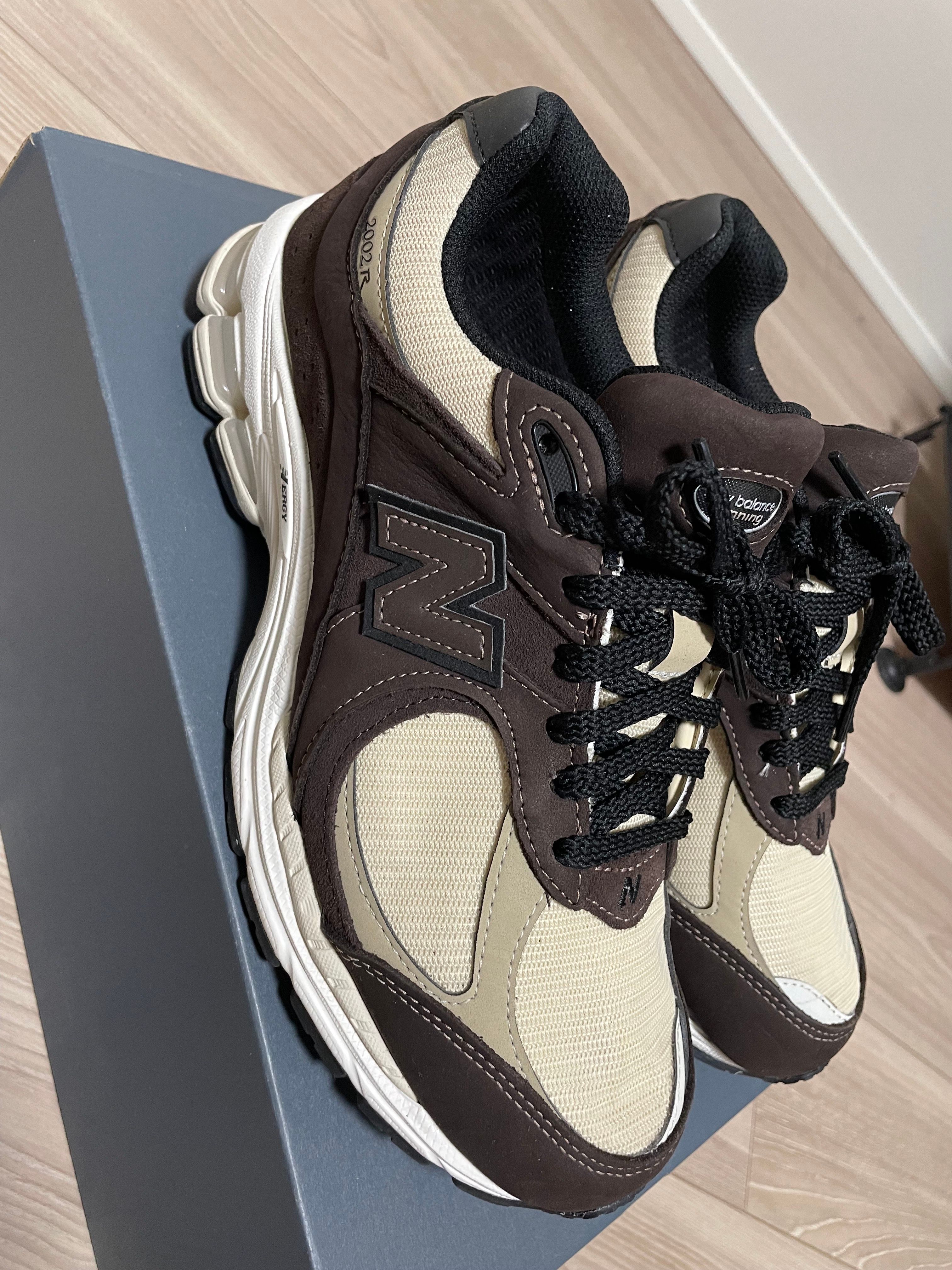 New Balance 2002R GORE-TEX "Black Coffee"