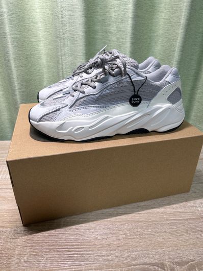 adidas YEEZY Boost 700 V2 "Static"