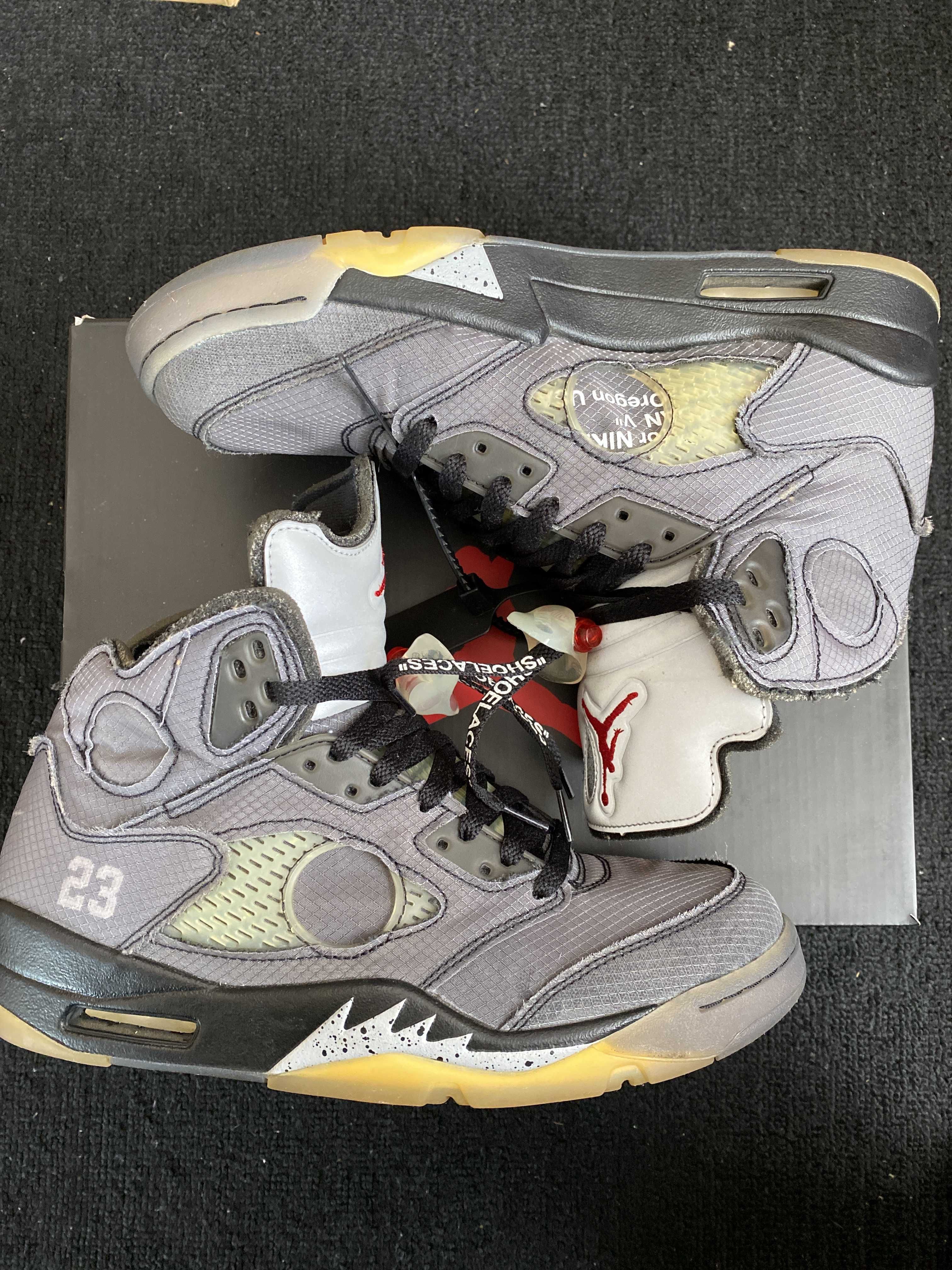 Off-White × Nike Air Jordan 5 "Black/Muslin/Fire Red"
