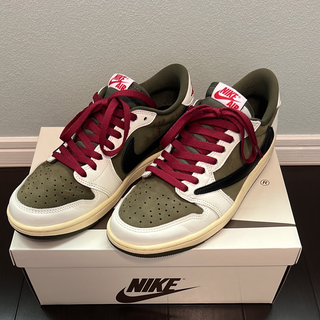 Travis Scott × Nike Air Jordan 1 Low OG SP "Reverse Olive"