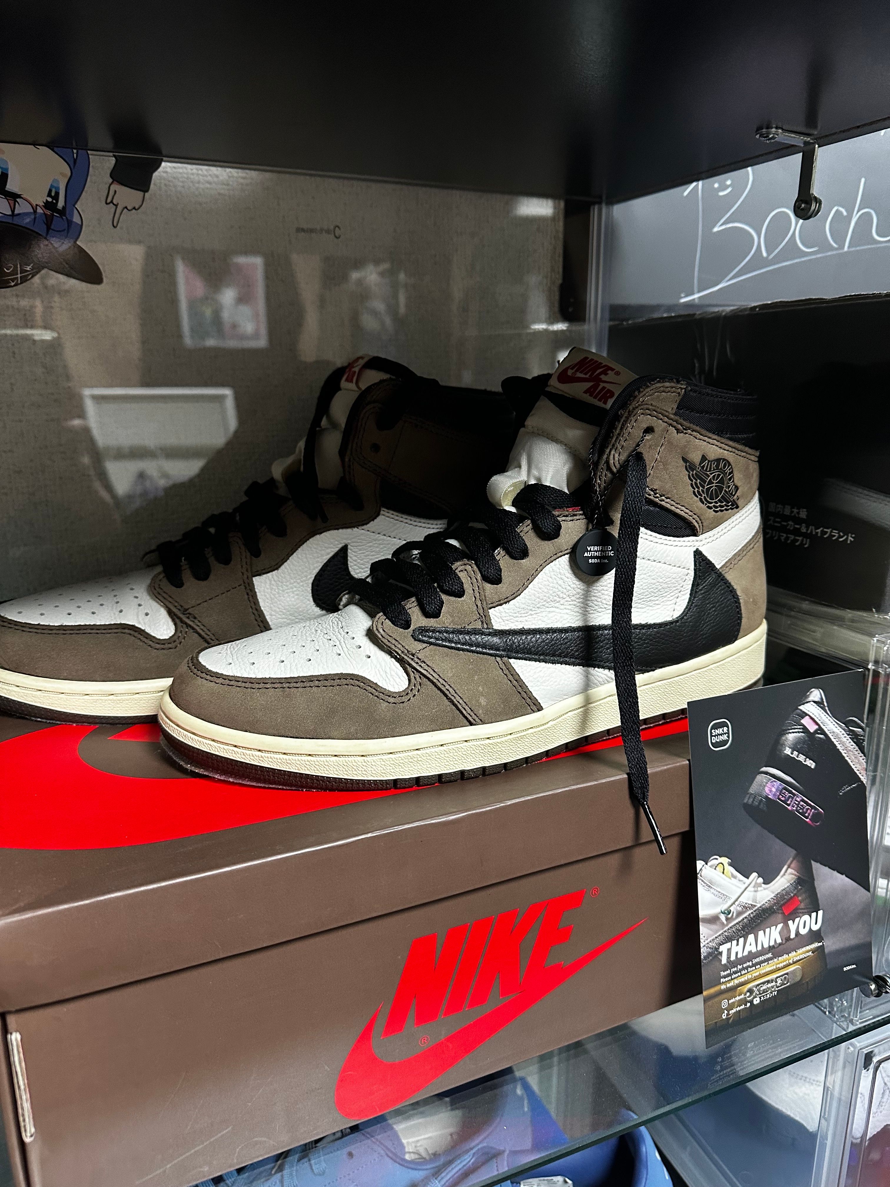 Travis Scott × Nike Air Jordan 1 Retro High OG TS SP "Sail/Dark Mocha"