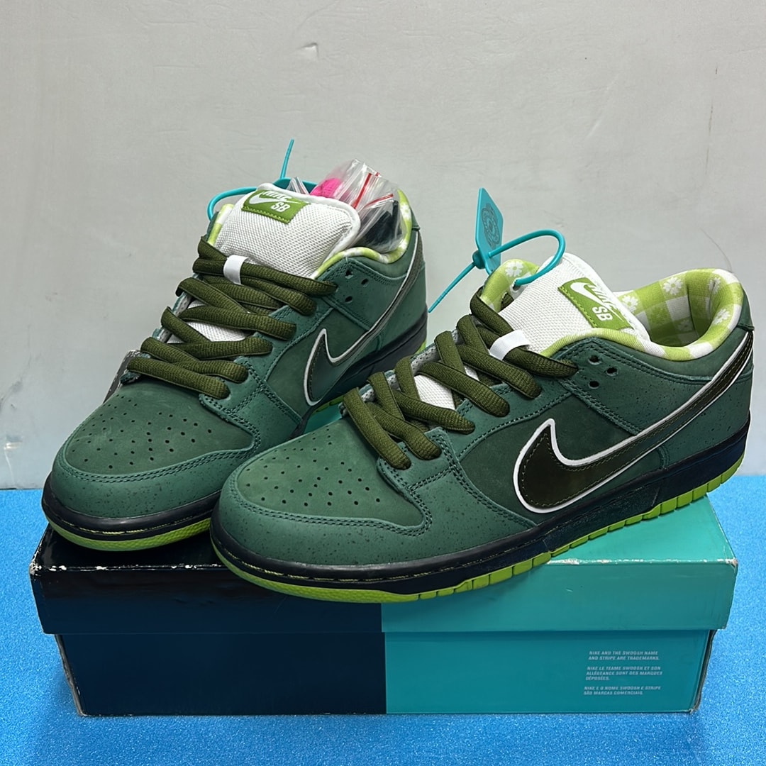 Concepts × Nike SB Dunk Low "Green Lobster"