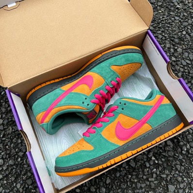 Nike SB Dunk Low Pro "Green Noise/Watermelon"