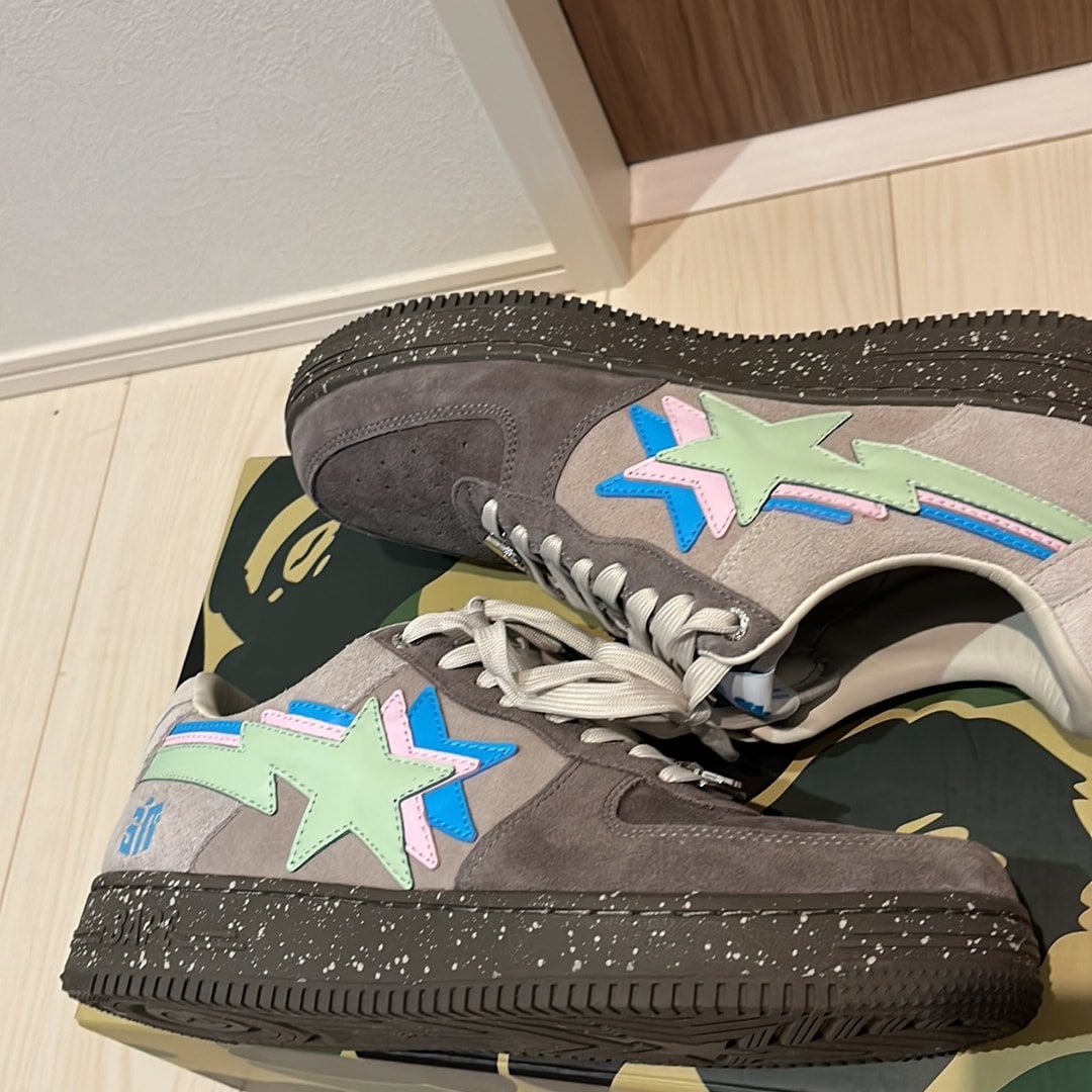 Sneaker News × A BATHING APE BAPE STA "Night" (556 pairs)