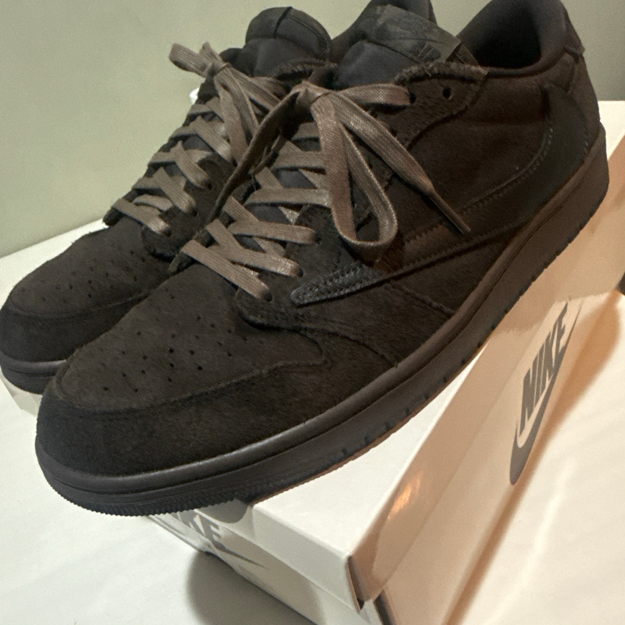 Travis Scott × Nike Air Jordan 1 Low OG SP "Velvet Brown and Dark Mocha"