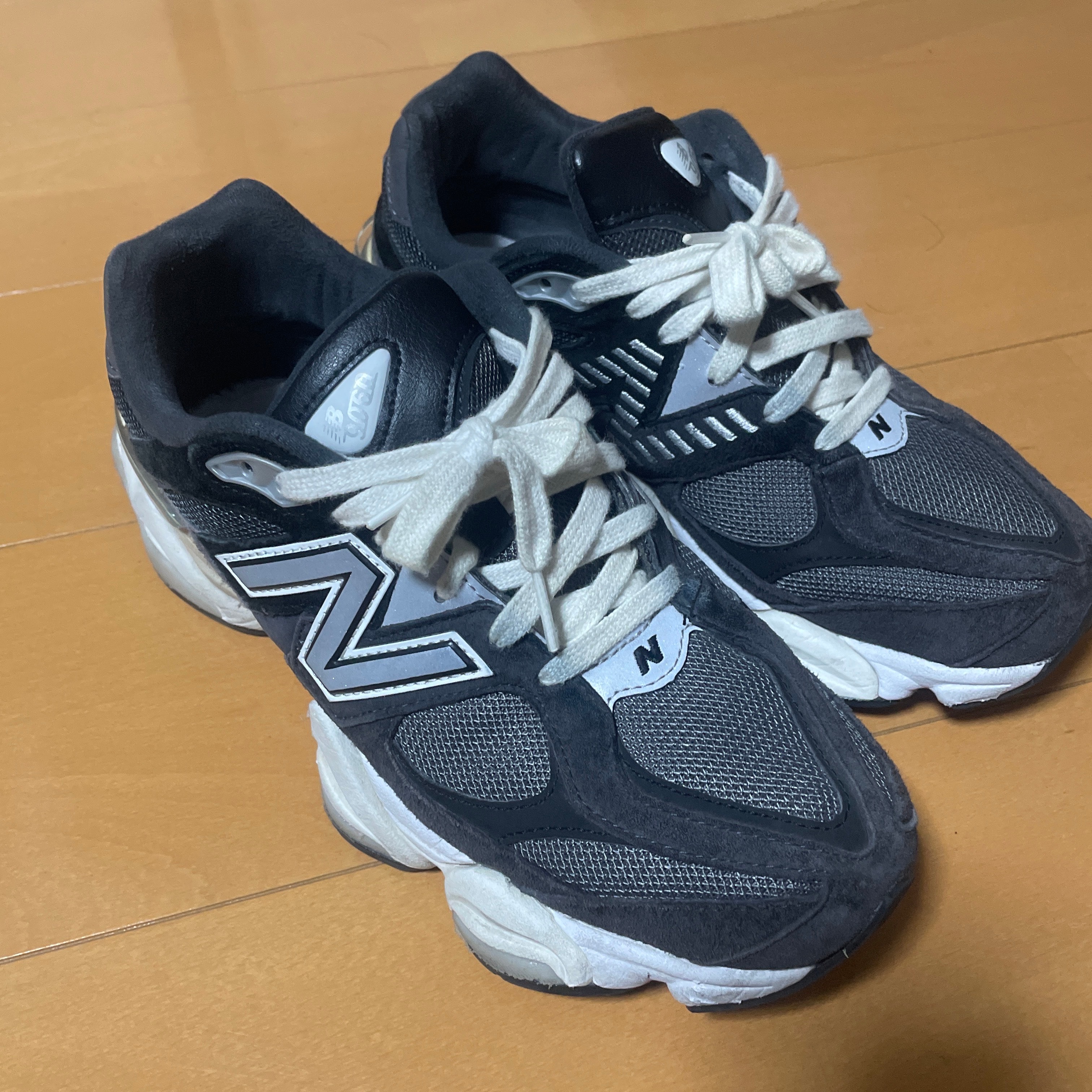 ニューバランス 9060 "ブラック/ホワイト"