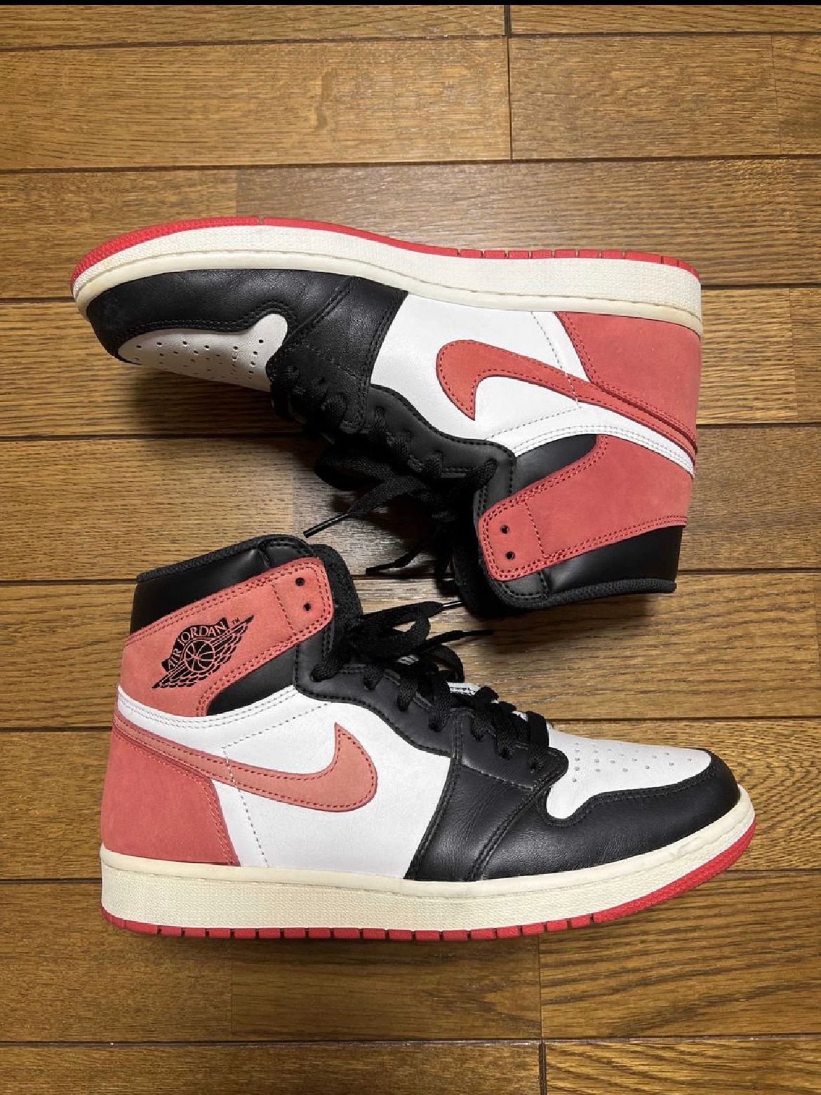 NIKE AIR JORDAN 1 RETRO HIGH "TRACK RED"