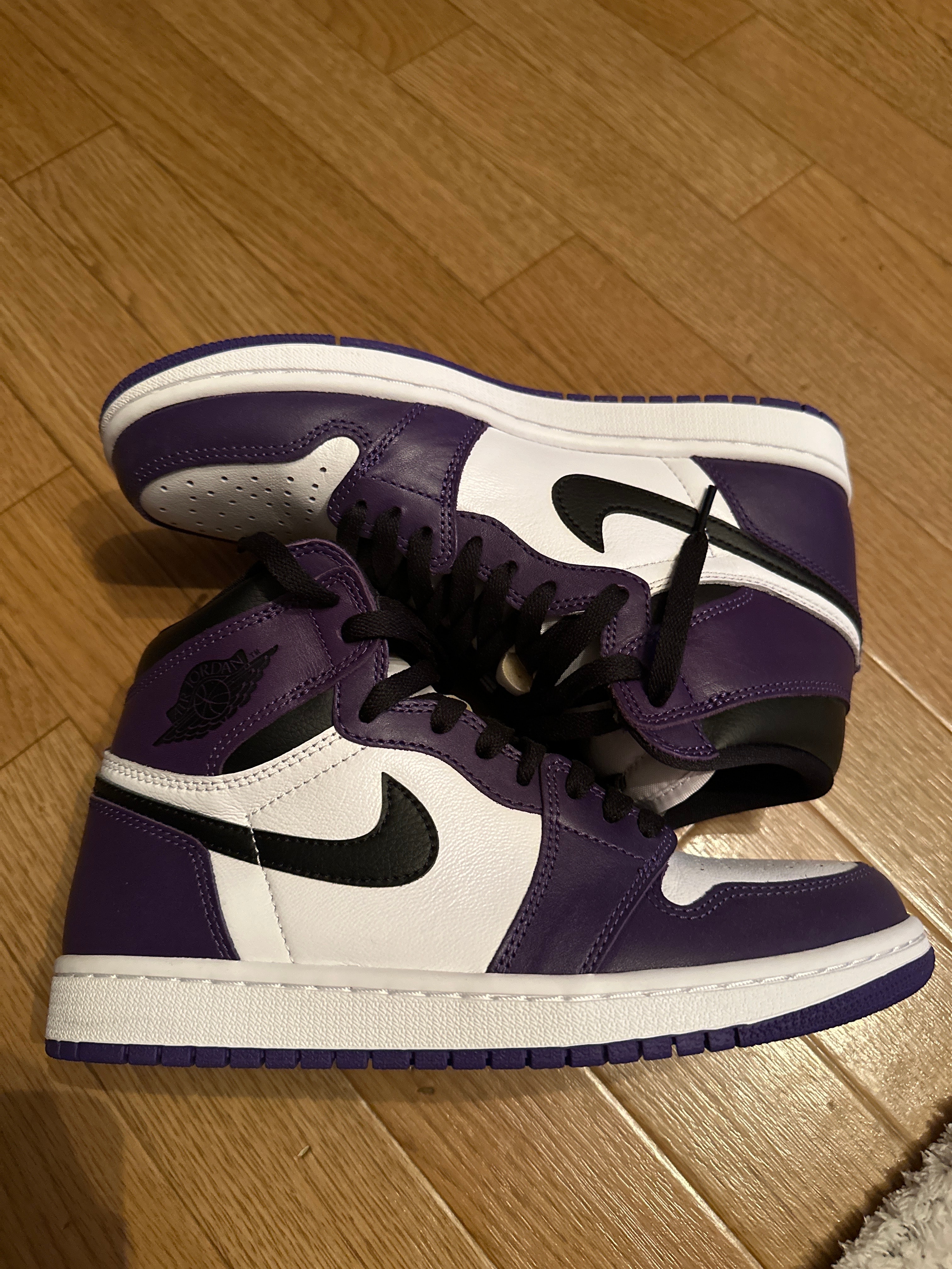Nike Air Jordan 1 Retro High OG "Court Purple White/Black" (2020)   
