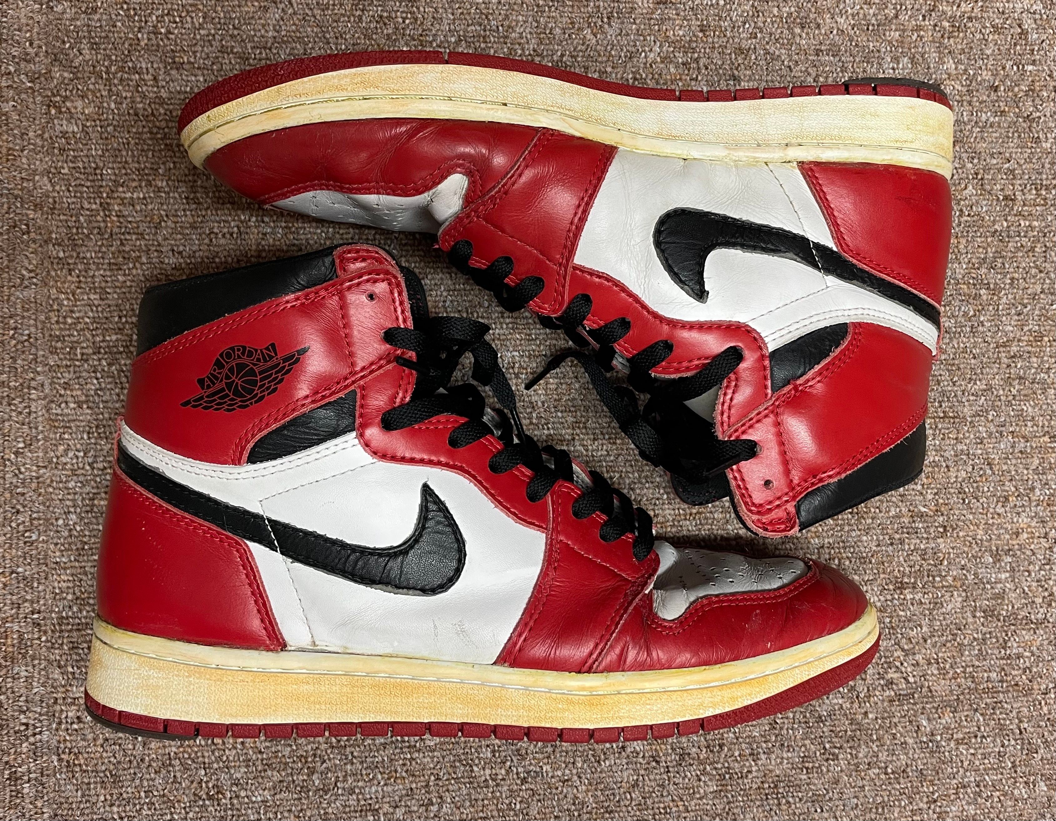 Nike Air Jordan 1 Retro High "Chicago" (1994)