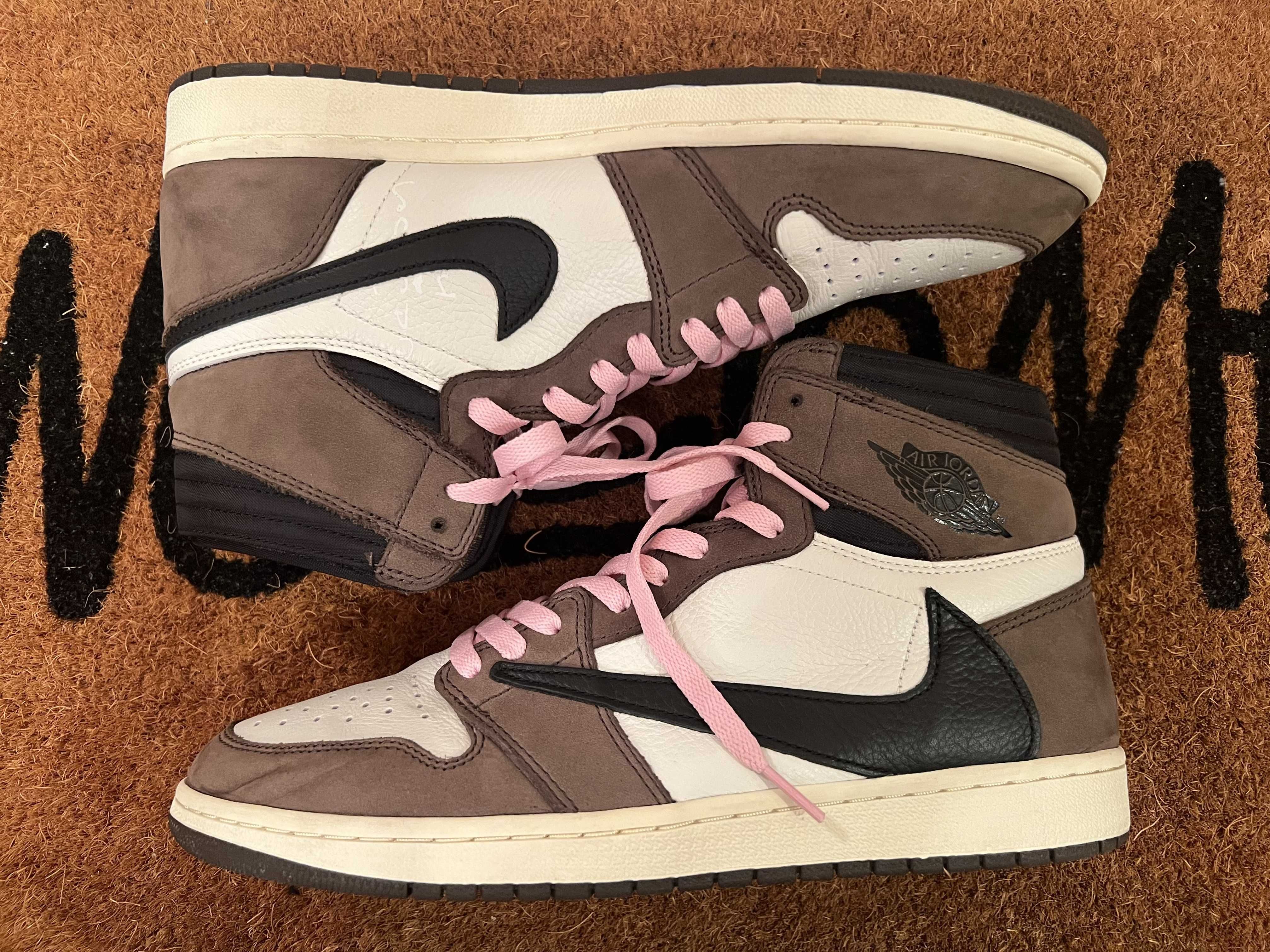 Travis Scott × Nike Air Jordan 1 Retro High OG TS SP "Sail/Dark Mocha"