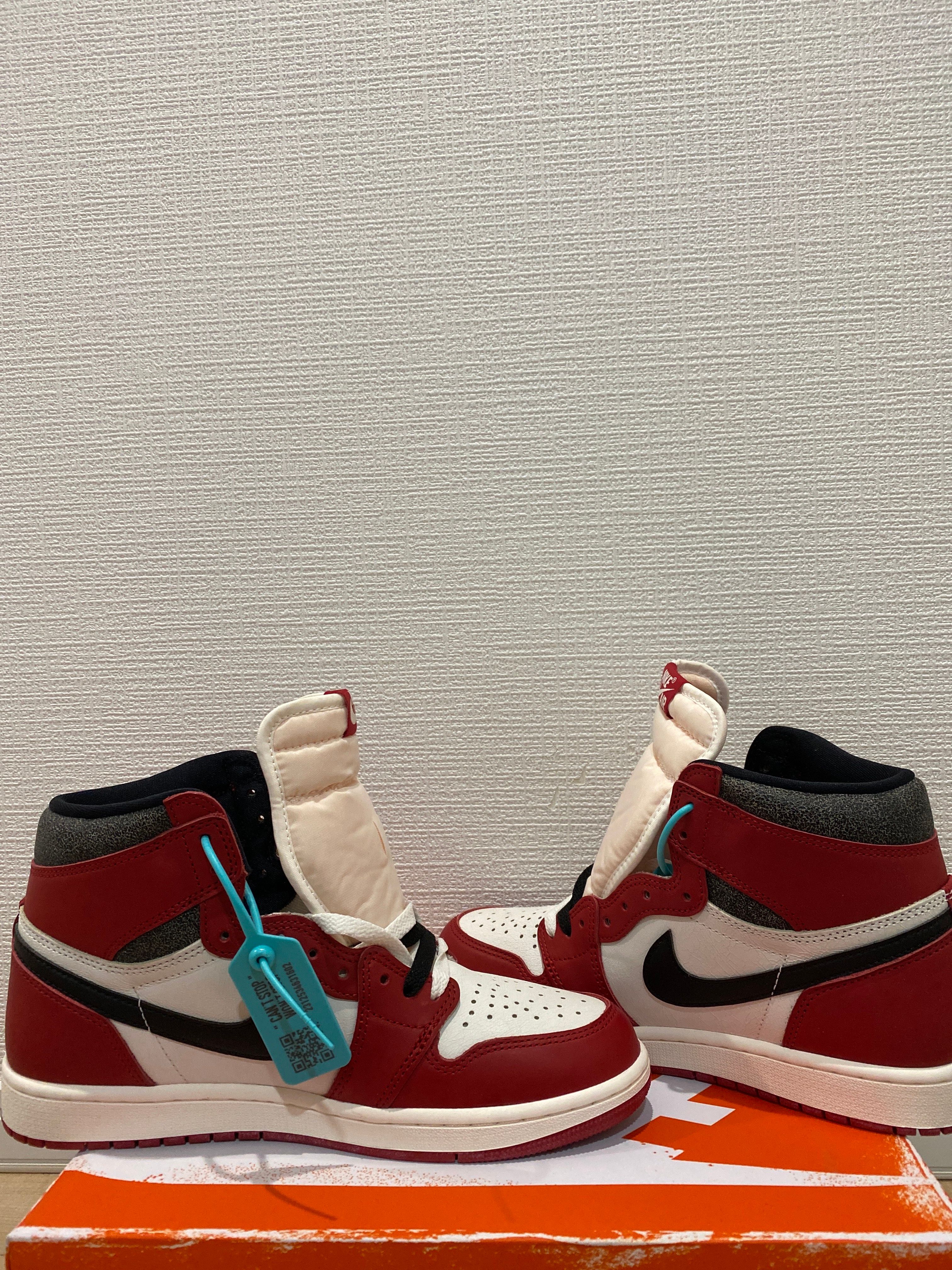 Nike Air Jordan 1 High OG "Lost & Found/Chicago"