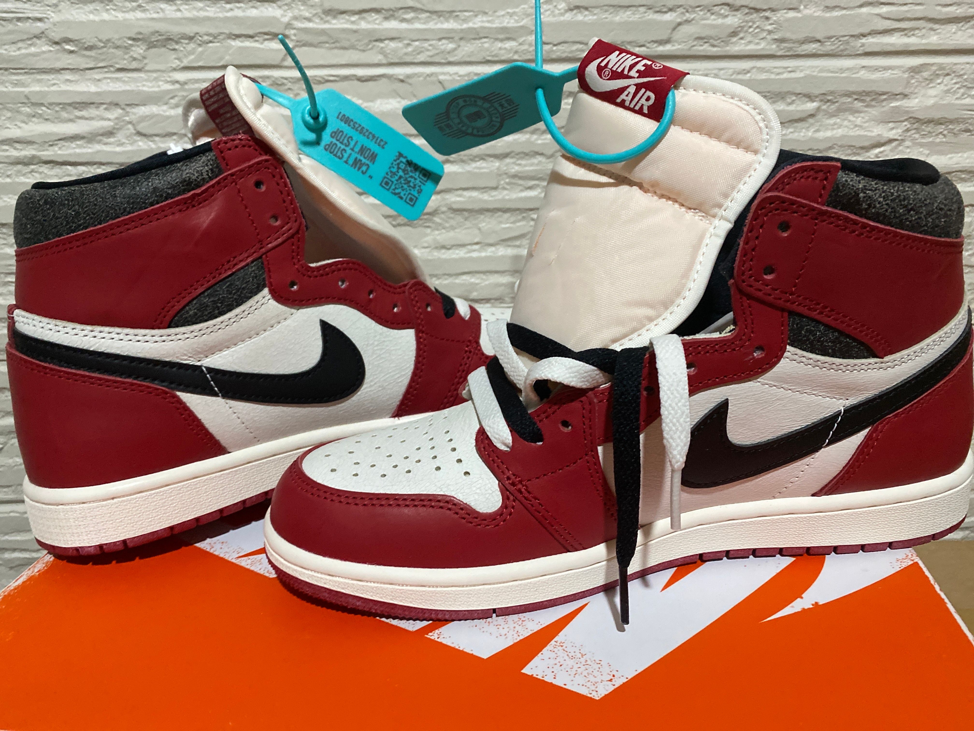 Nike Air Jordan 1 High OG "Lost & Found/Chicago"