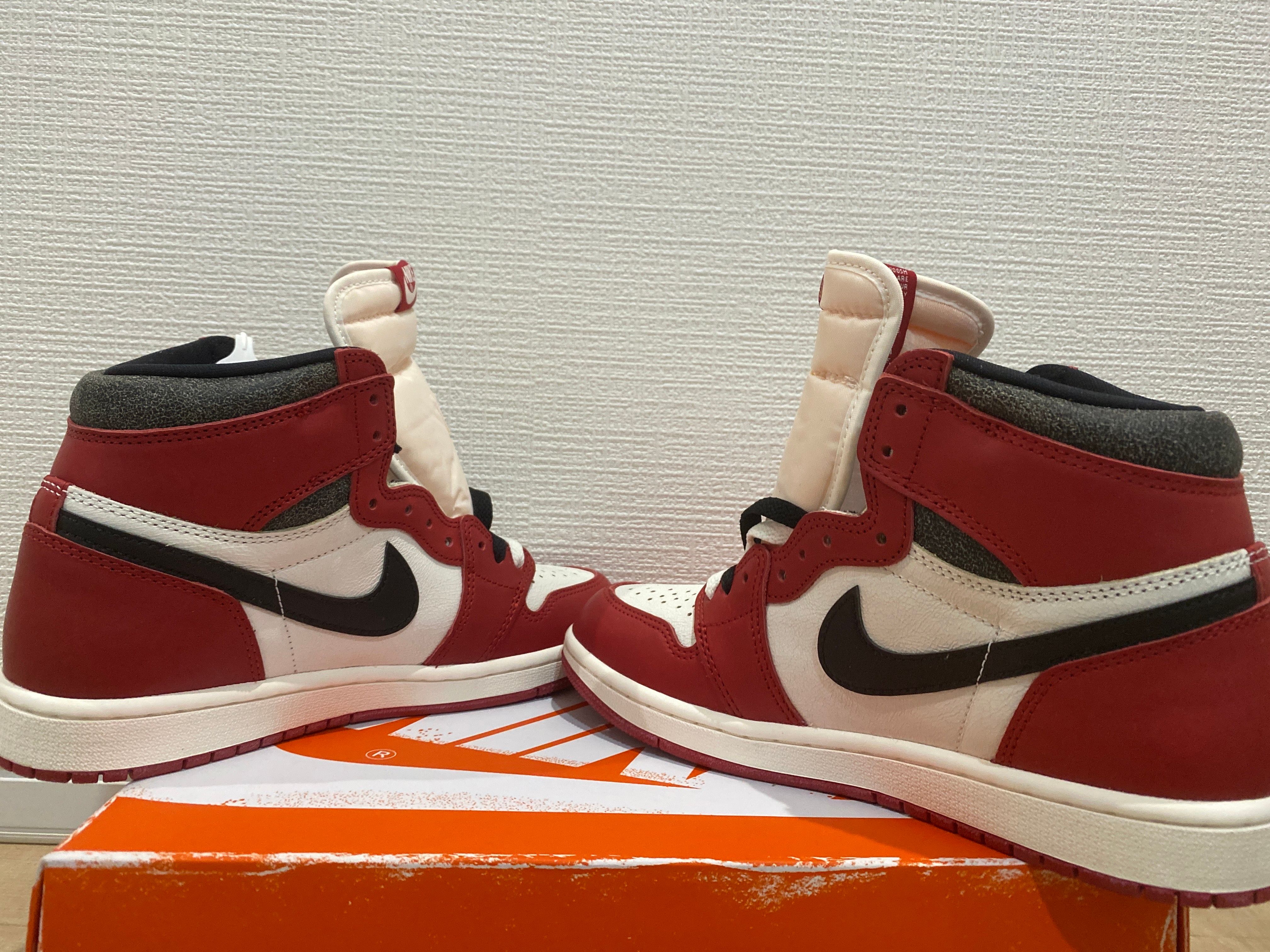 Nike Air Jordan 1 High OG "Lost & Found/Chicago"