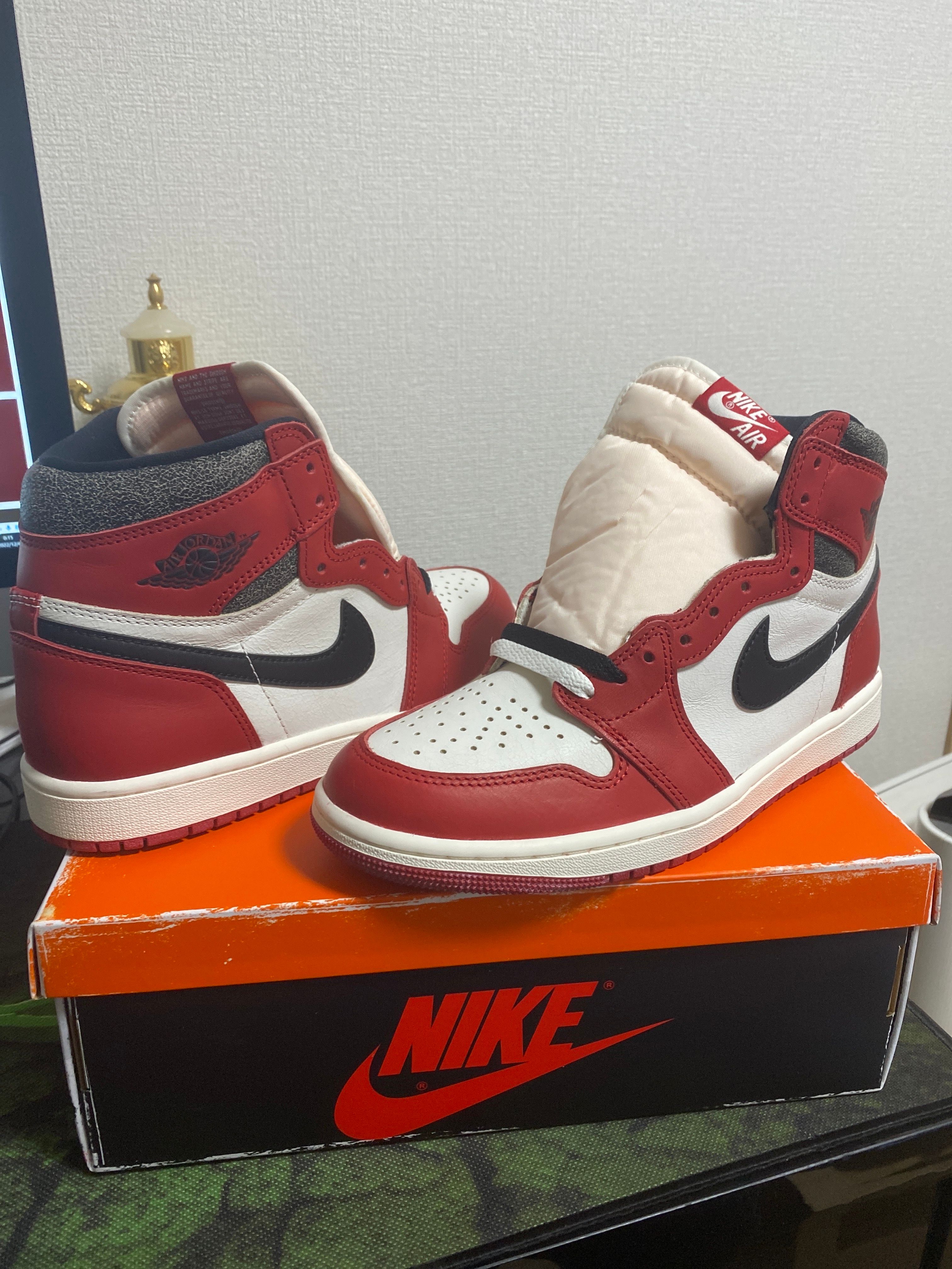 Nike Air Jordan 1 High OG "Lost & Found/Chicago"