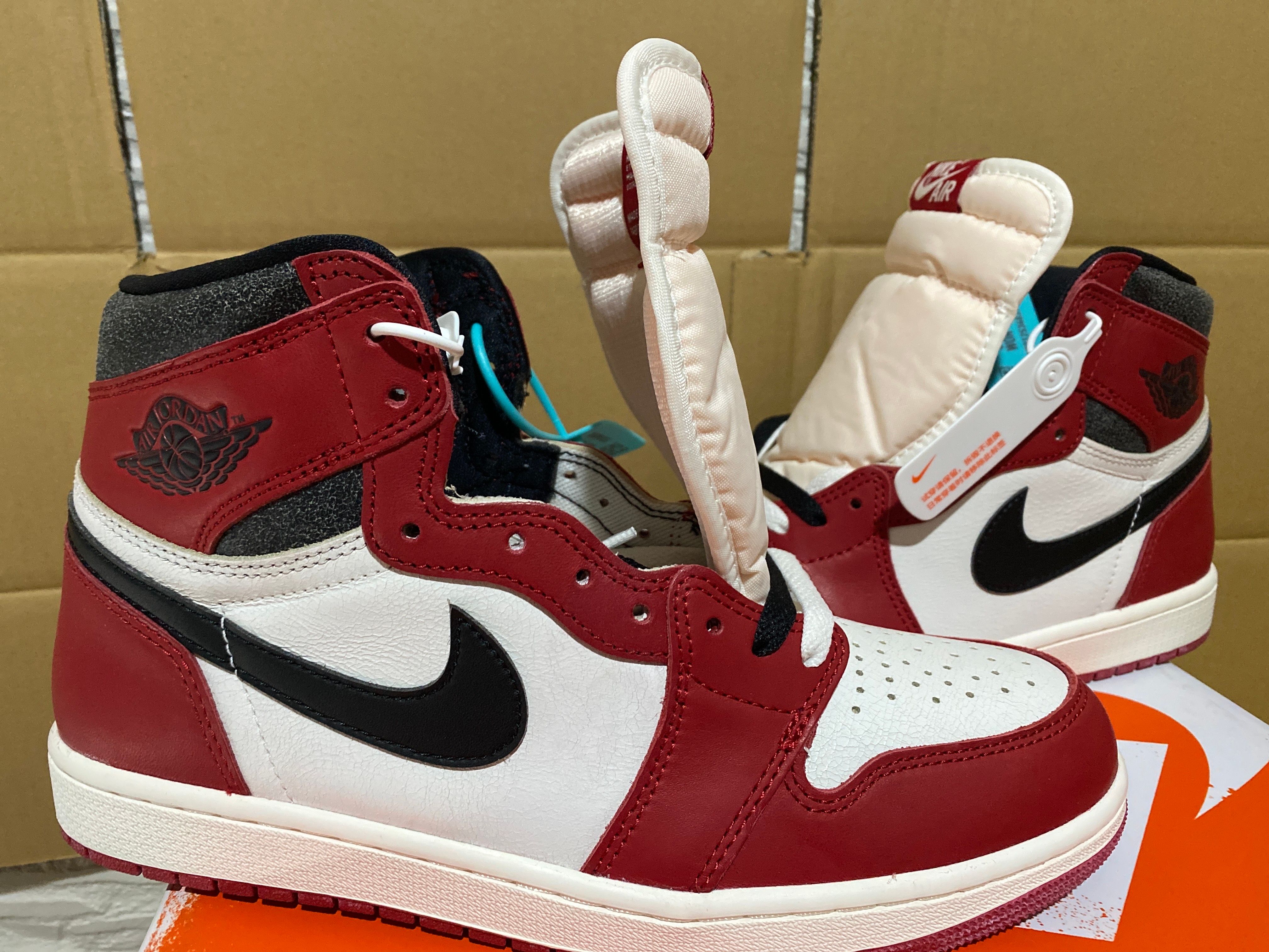 Nike Air Jordan 1 High OG "Lost & Found/Chicago"