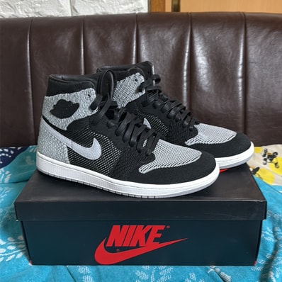 Nike Air Jordan 1 Retro High Flyknit "Shadow"