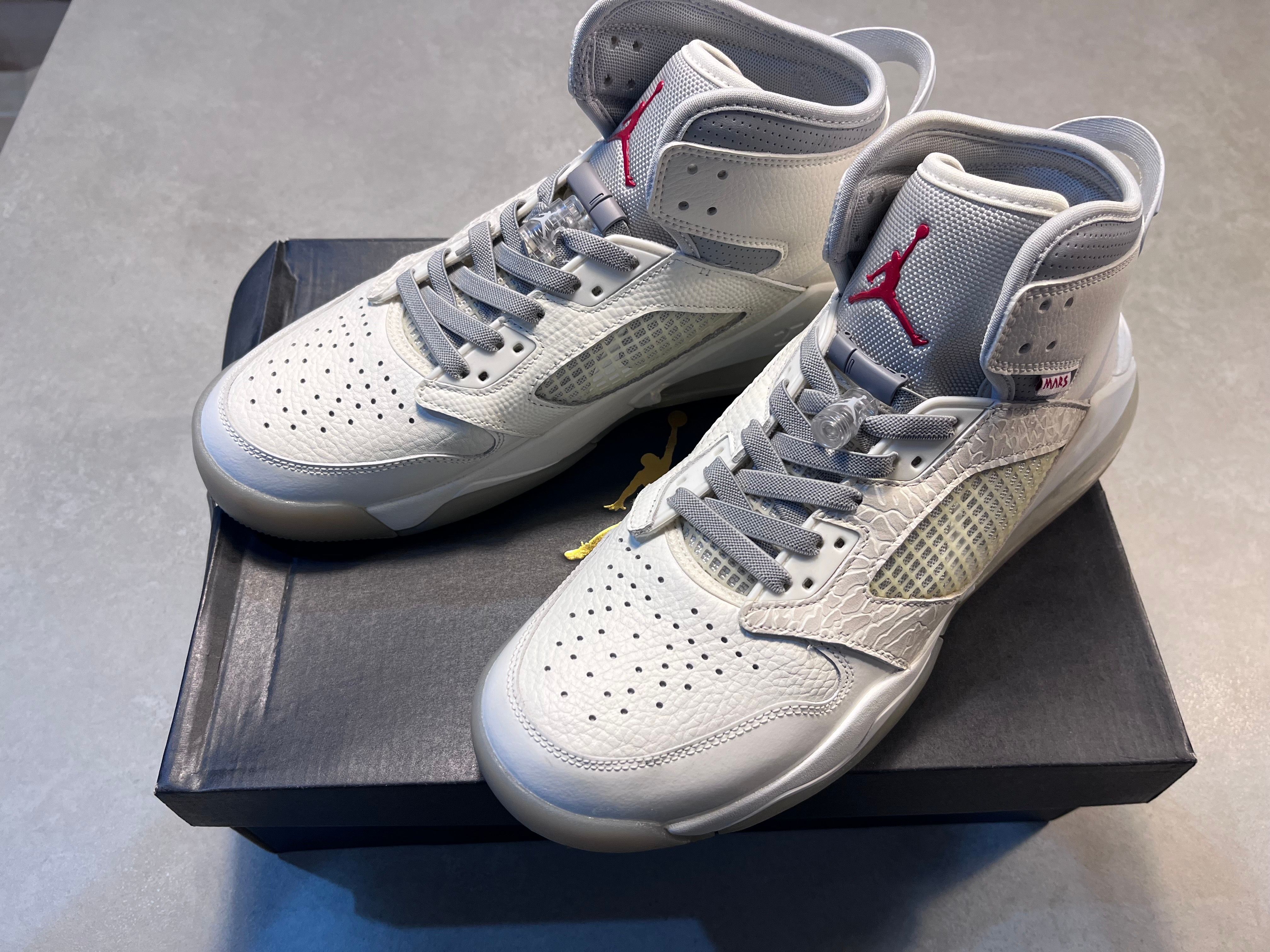 Sneakersnstuff (SNS) × Nike Jordan Mars 270 "SNS 20th Anniversary"
