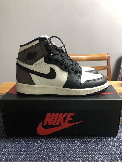Nike GS Air Jordan 1 High OG "Sail/Dark Mocha/Black"