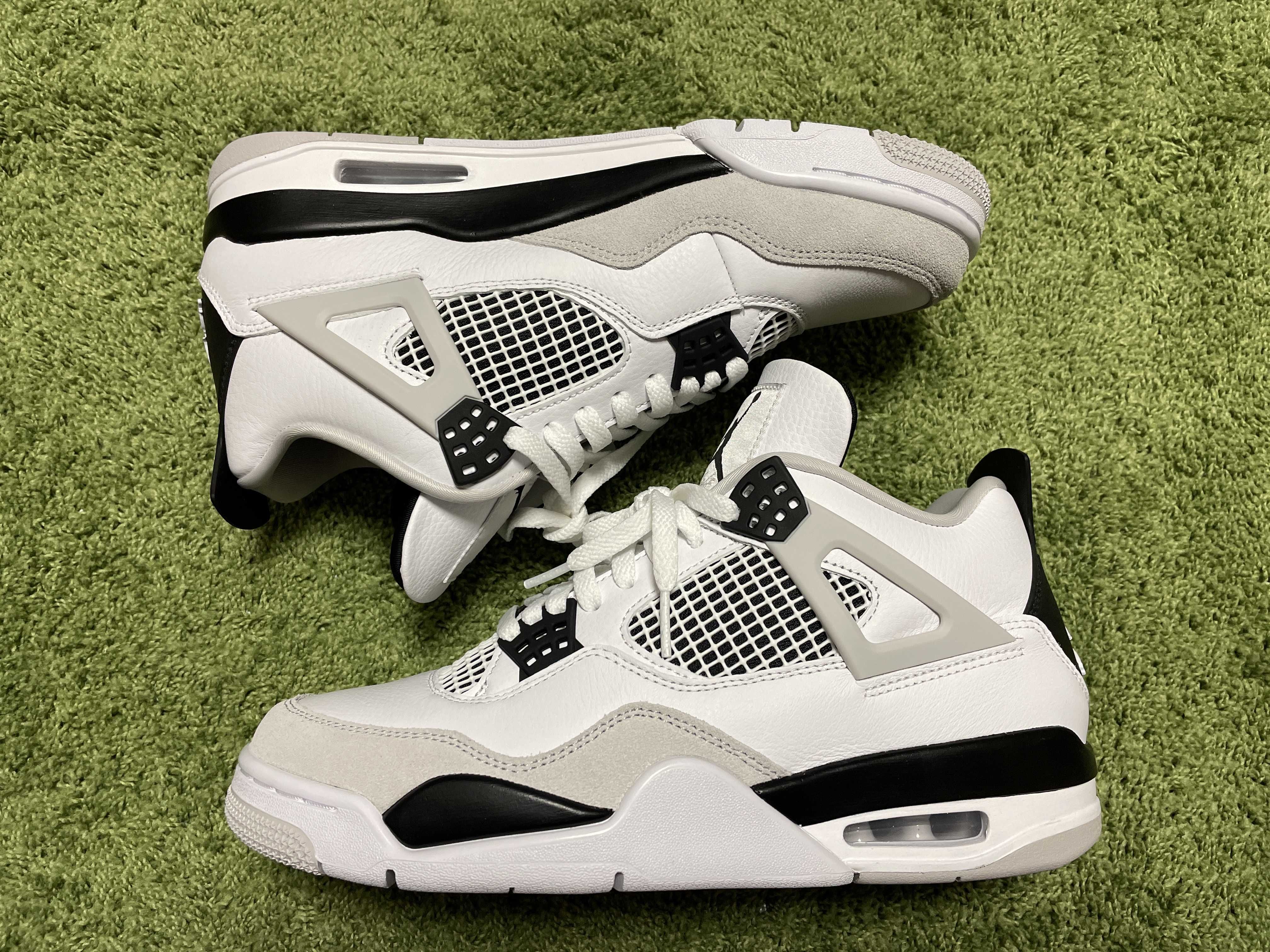 Nike Air Jordan 4 "Military Black"