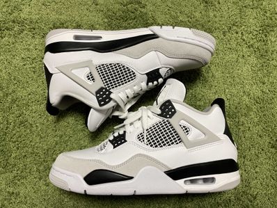 Nike Air Jordan 4 "Military Black"