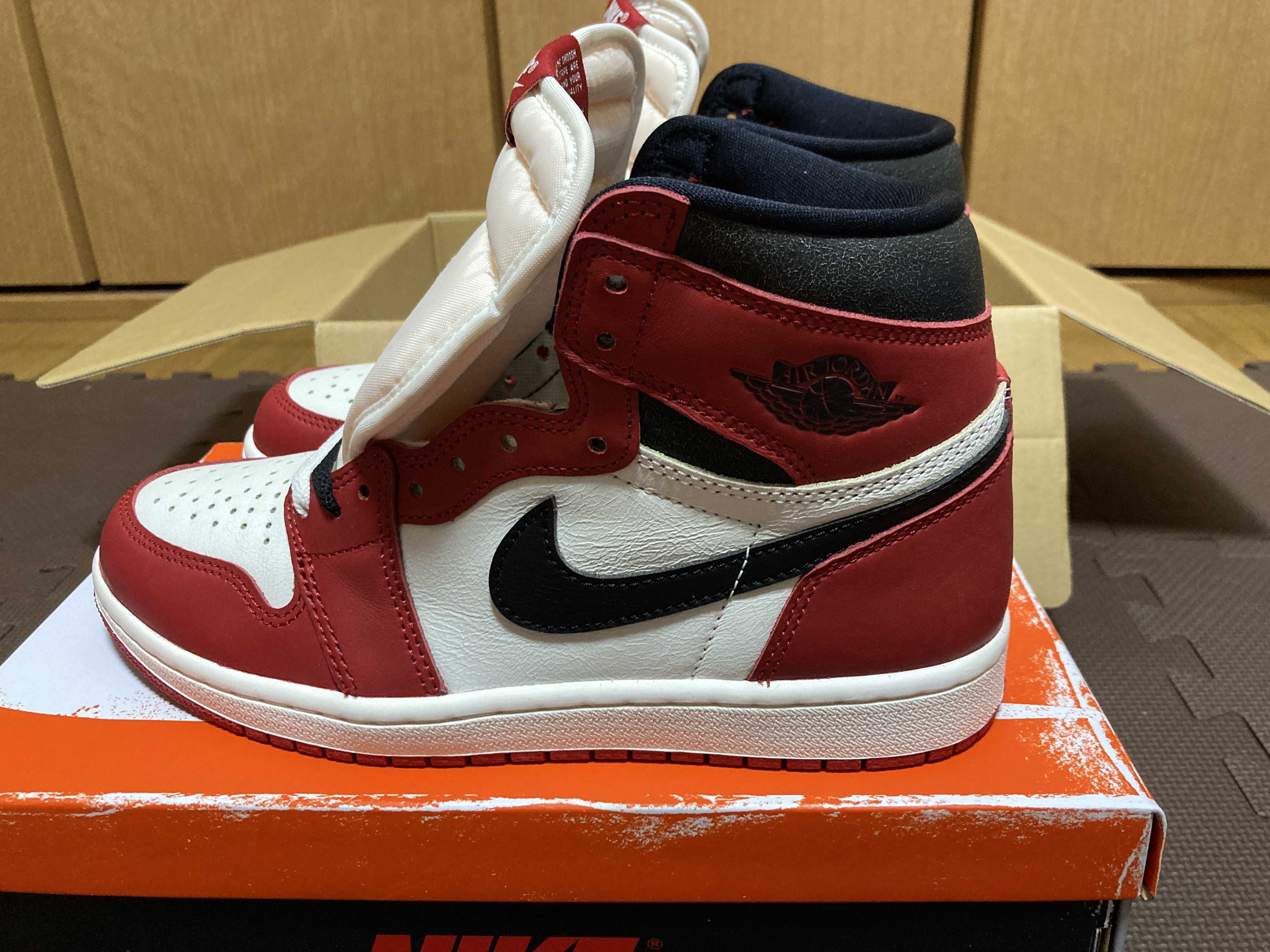 Nike Air Jordan 1 High OG "Lost & Found/Chicago"