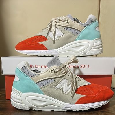 KITH × New Balance 990V2 "Cyclades"