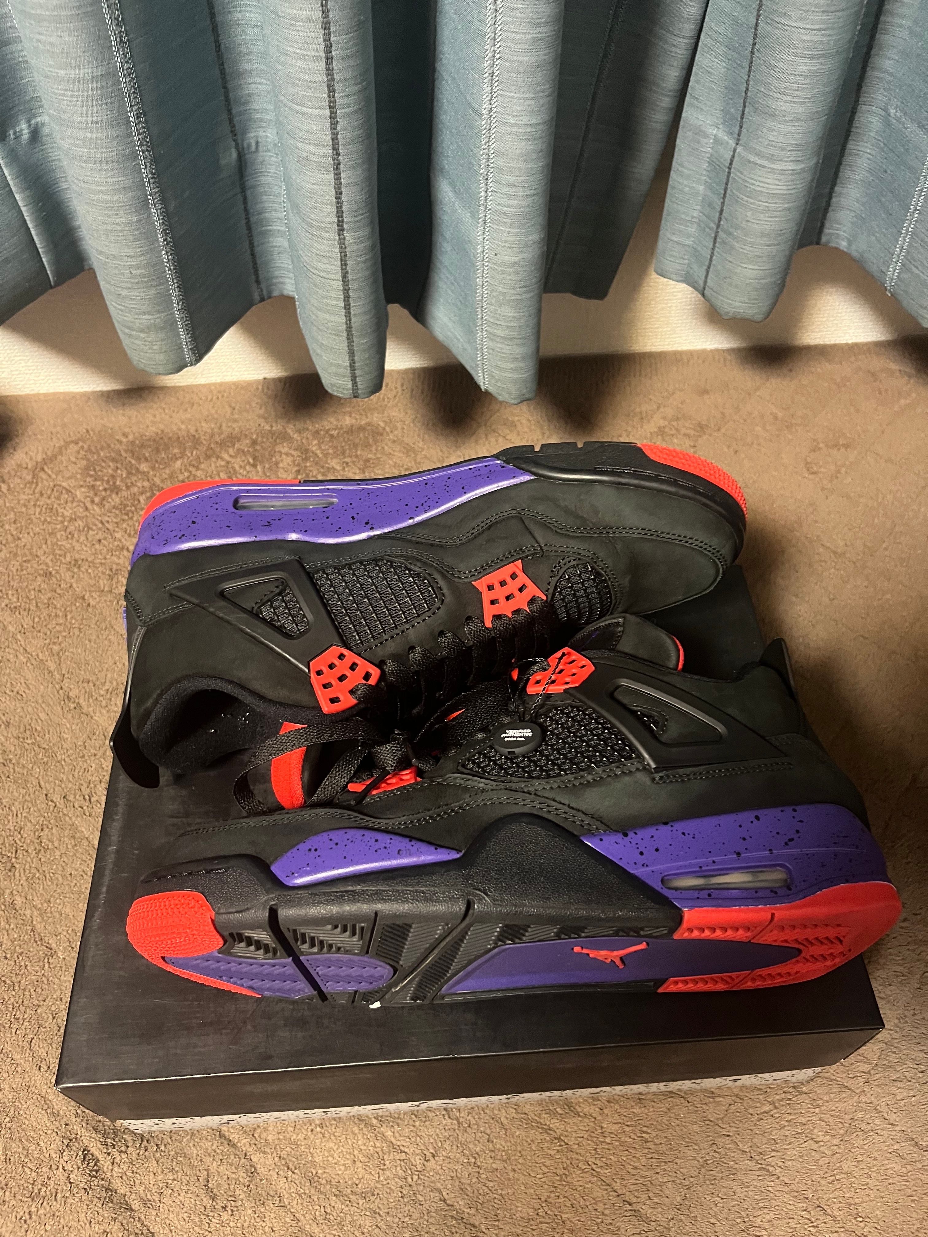 OVO × NIKE AIR JORDAN 4 RETRO DRAKE "RAPTORS"  