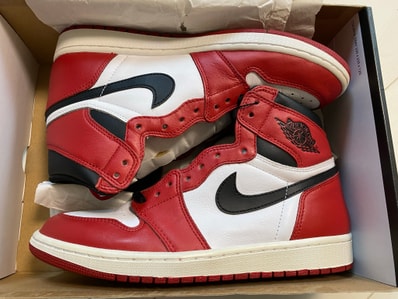 Nike Air Jordan 1 Retro High "Chicago" (2015)