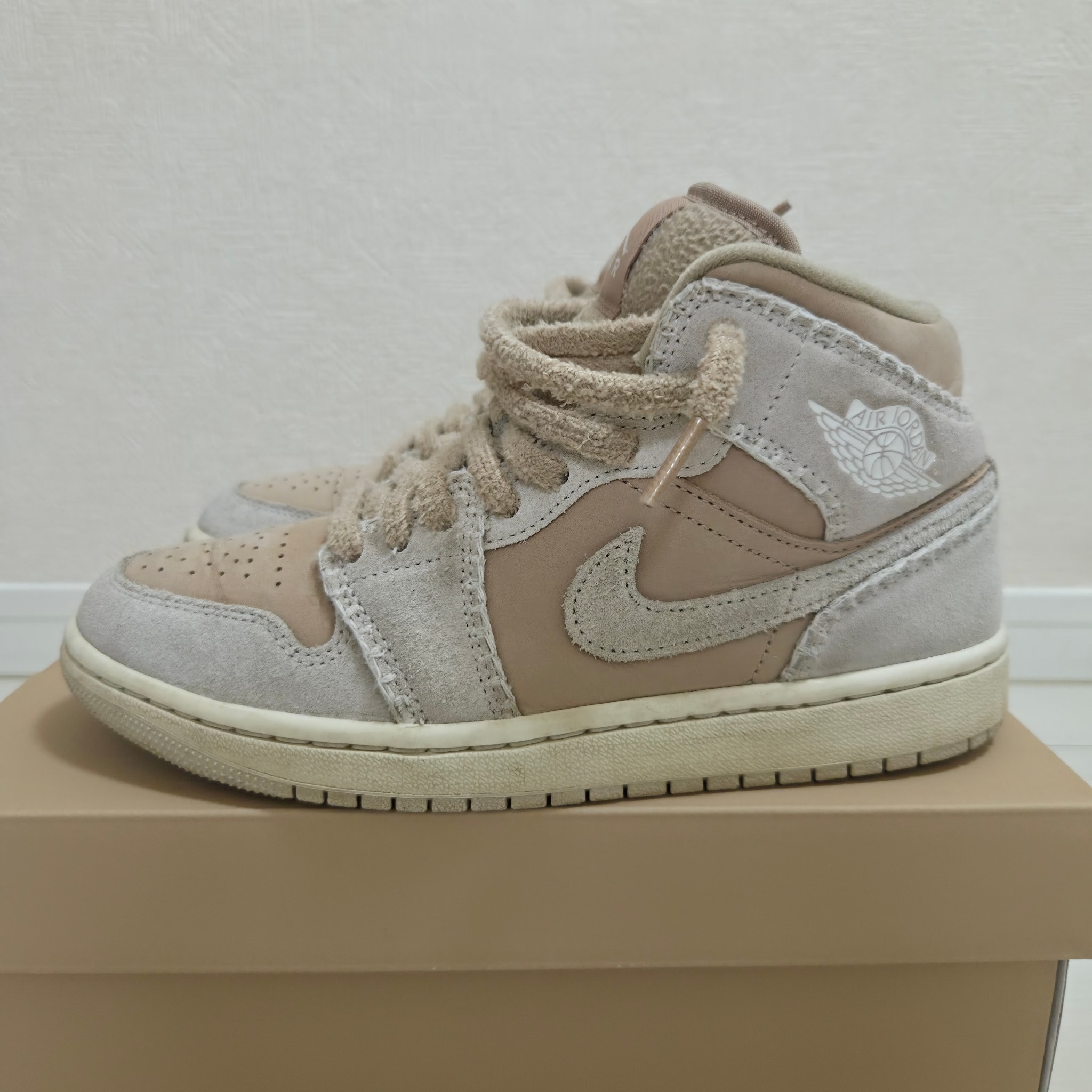 Nike Women's Air Jordan 1 Mid "Hemp"