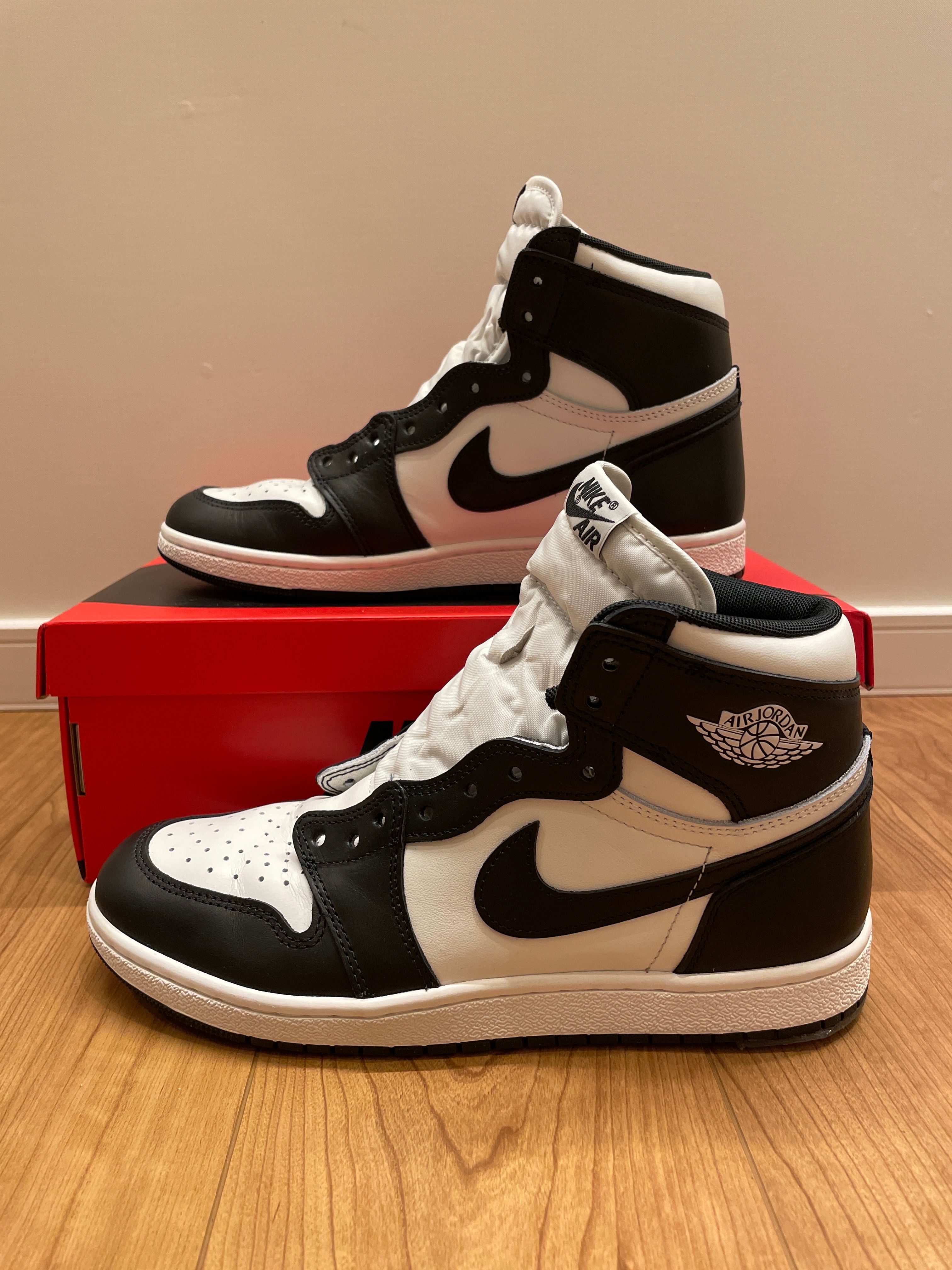 Nike Air Jordan 1 High '85 "Black/White"