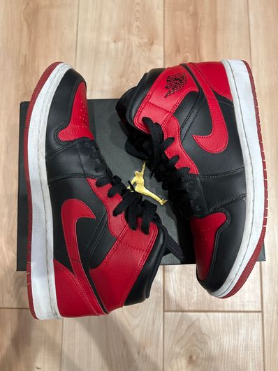 Nike Air Jordan 1 Mid "Bred"
