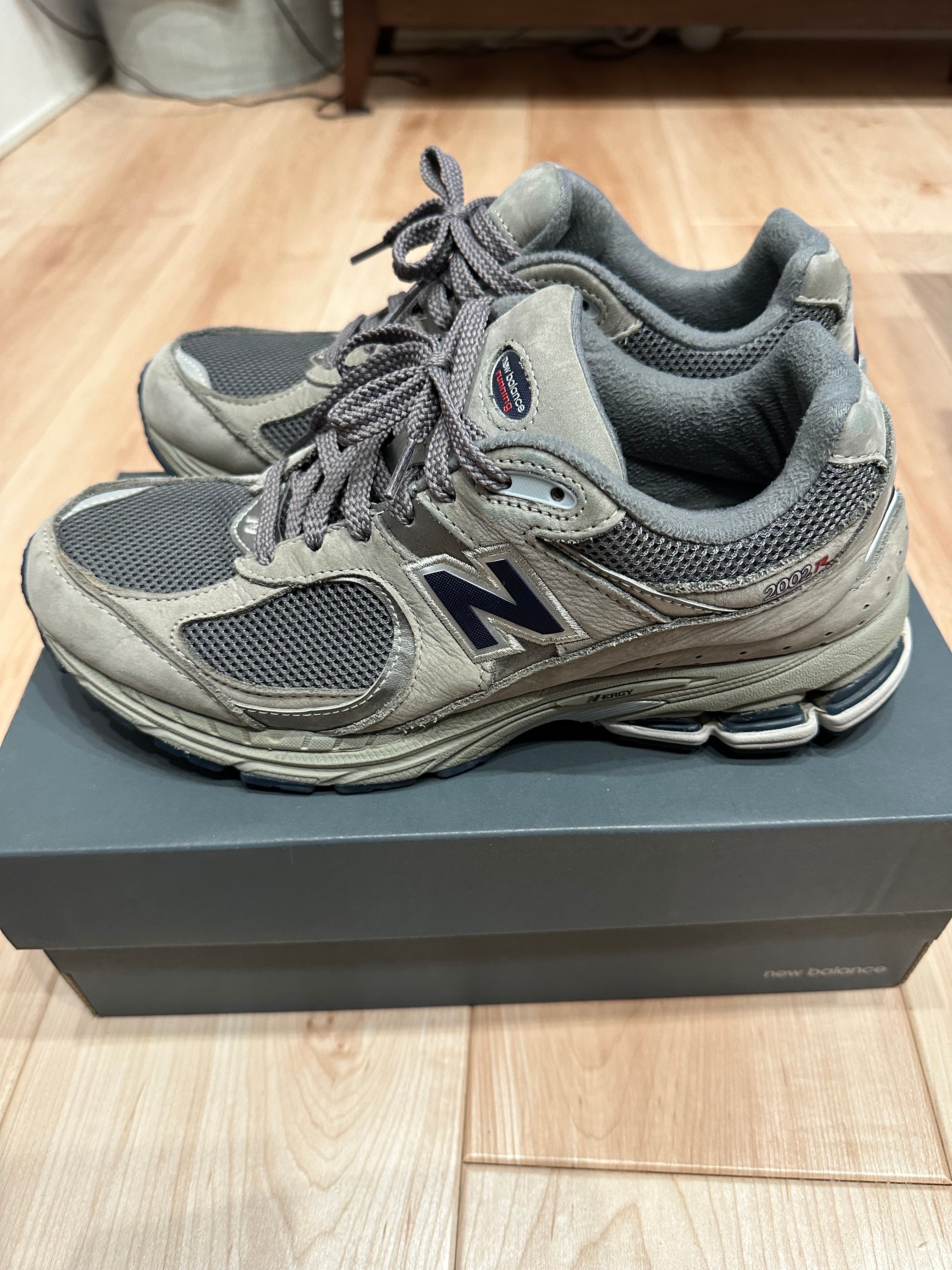 New Balance 2002R "Gray"