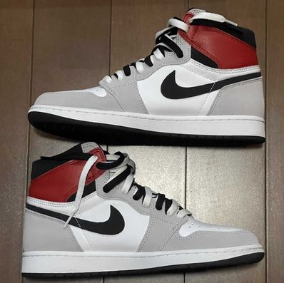 Nike Air Jordan 1 High OG "White/Black/Light Smoke Grey"